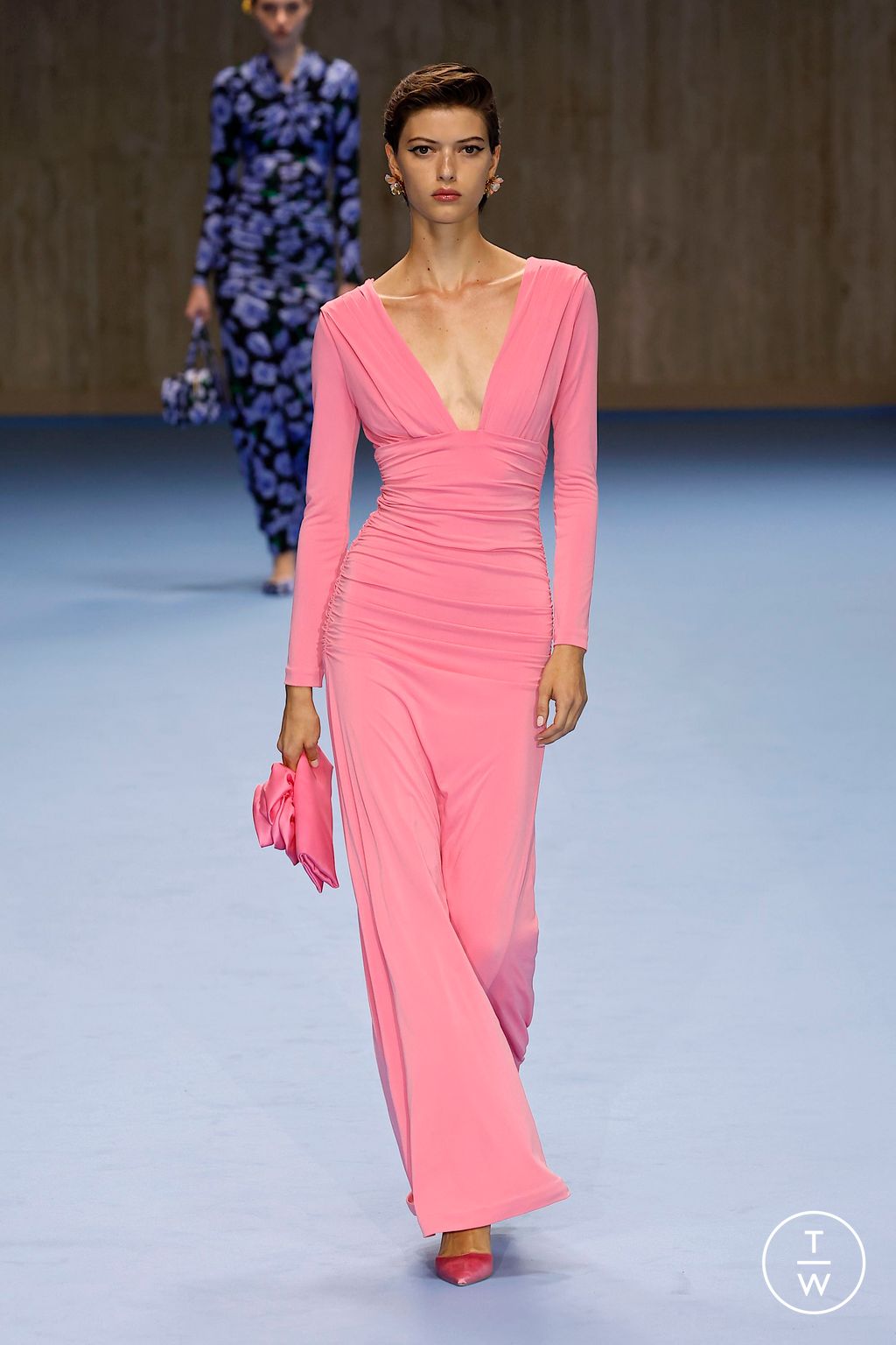 Fashion Week New York Spring/Summer 2025 look 48 from the Carolina Herrera collection womenswear