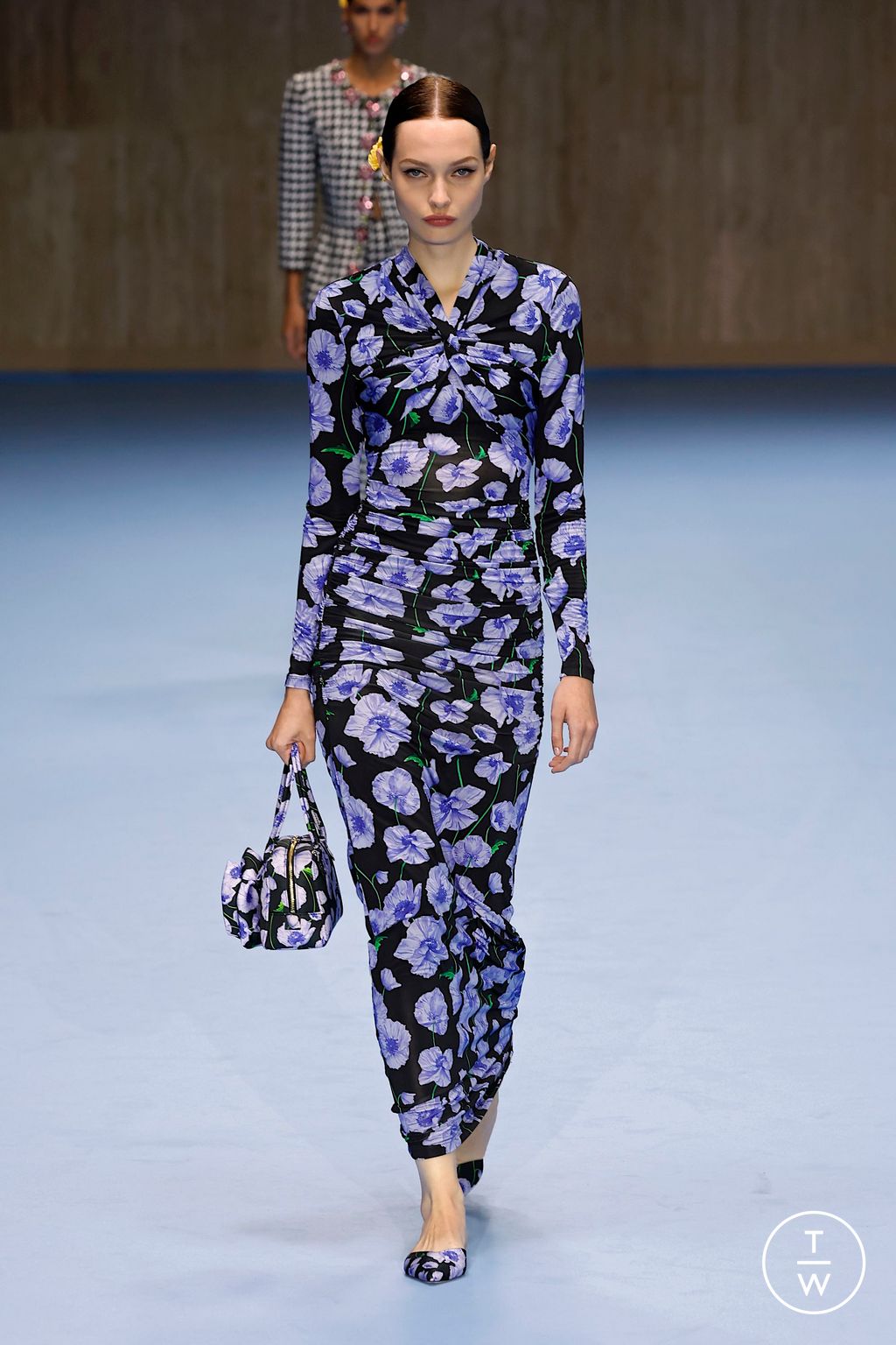 Fashion Week New York Spring-Summer 2025 look 49 from the Carolina Herrera collection womenswear