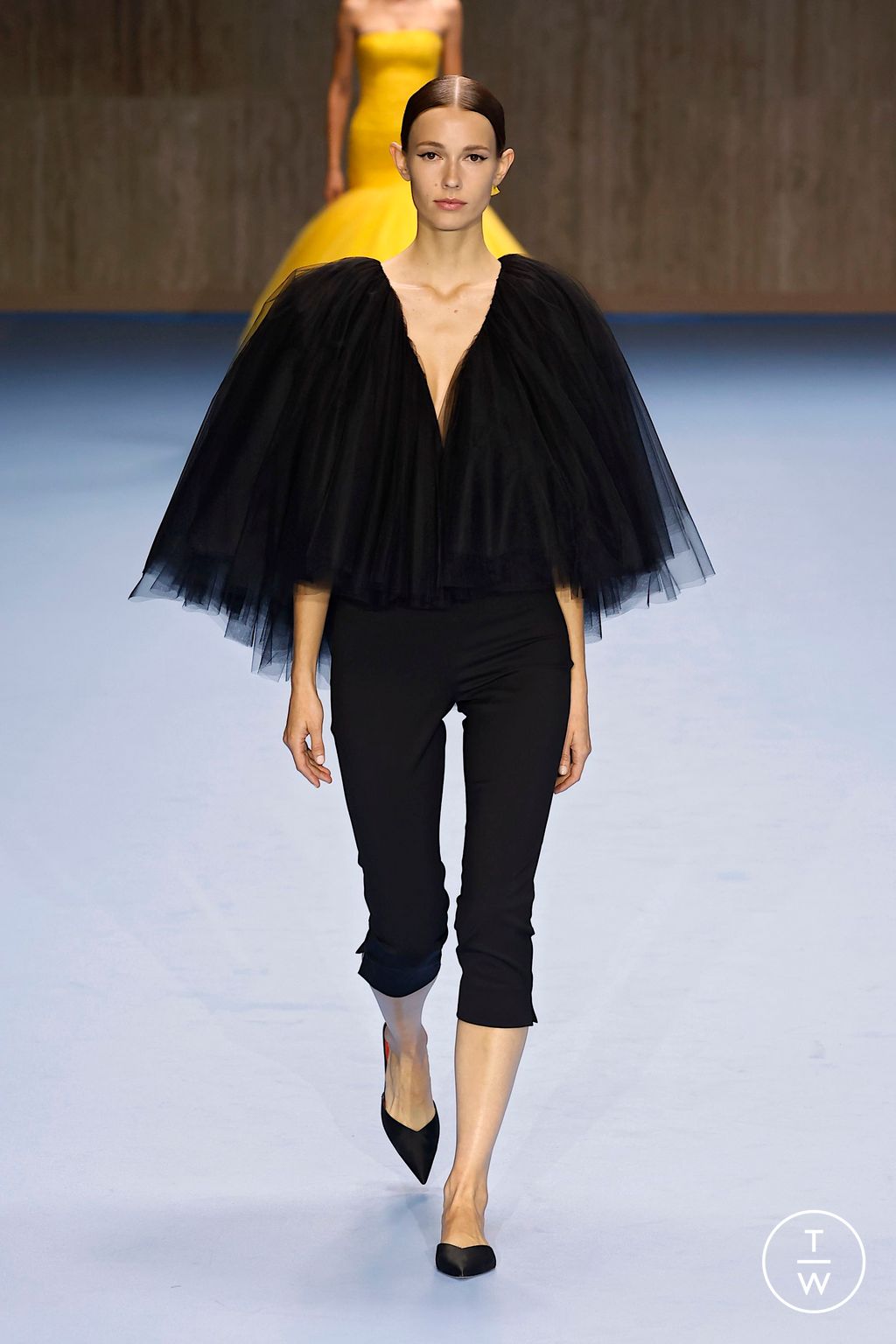 Fashion Week New York Spring/Summer 2025 look 61 from the Carolina Herrera collection womenswear