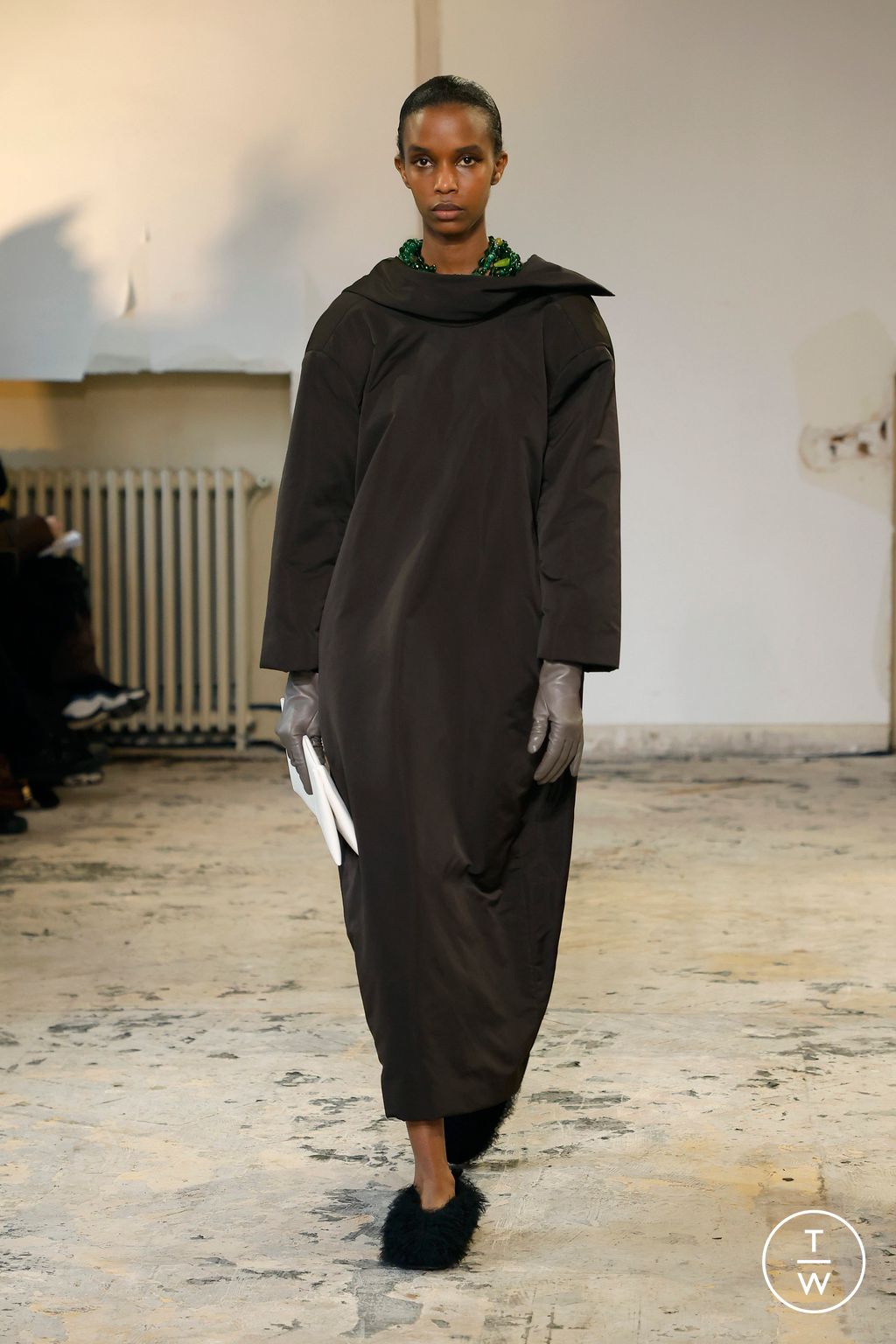 Fashion Week Paris Fall/Winter 2024 look 31 de la collection Carven womenswear
