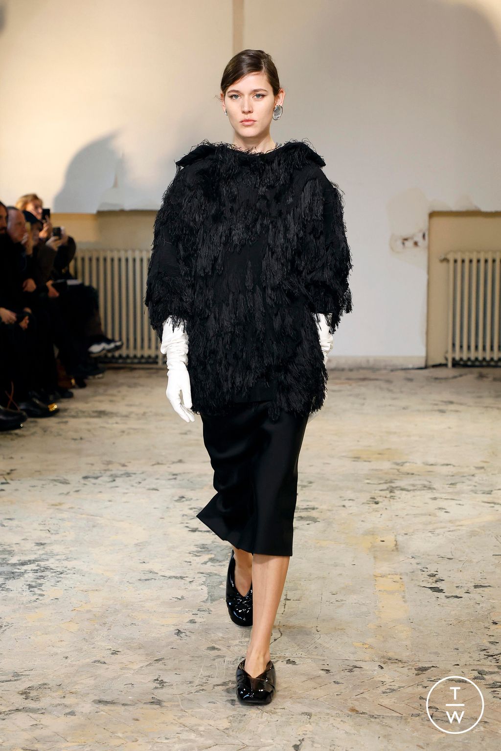 Fashion Week Paris Fall/Winter 2024 look 40 de la collection Carven womenswear