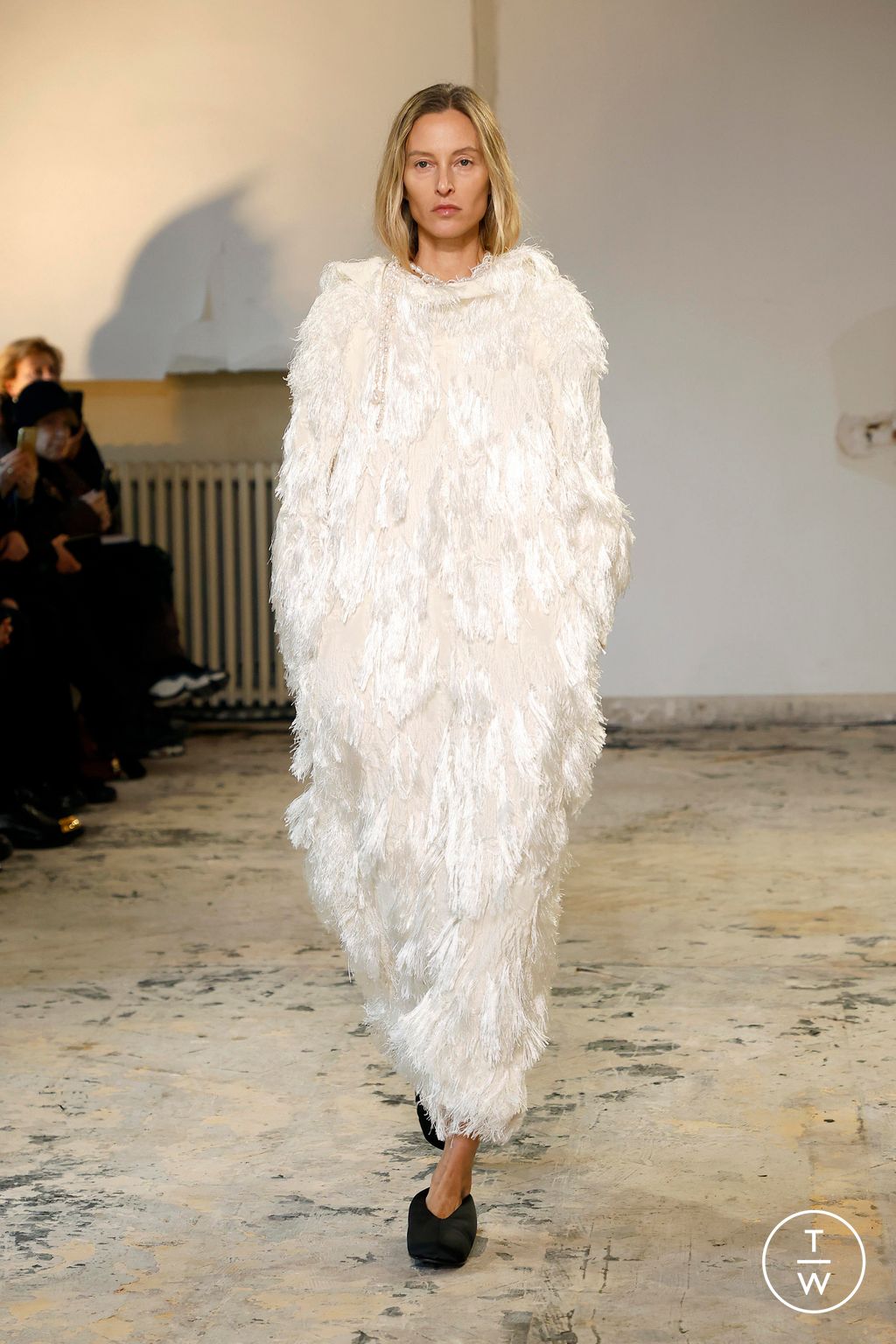 Fashion Week Paris Fall/Winter 2024 look 41 de la collection Carven womenswear