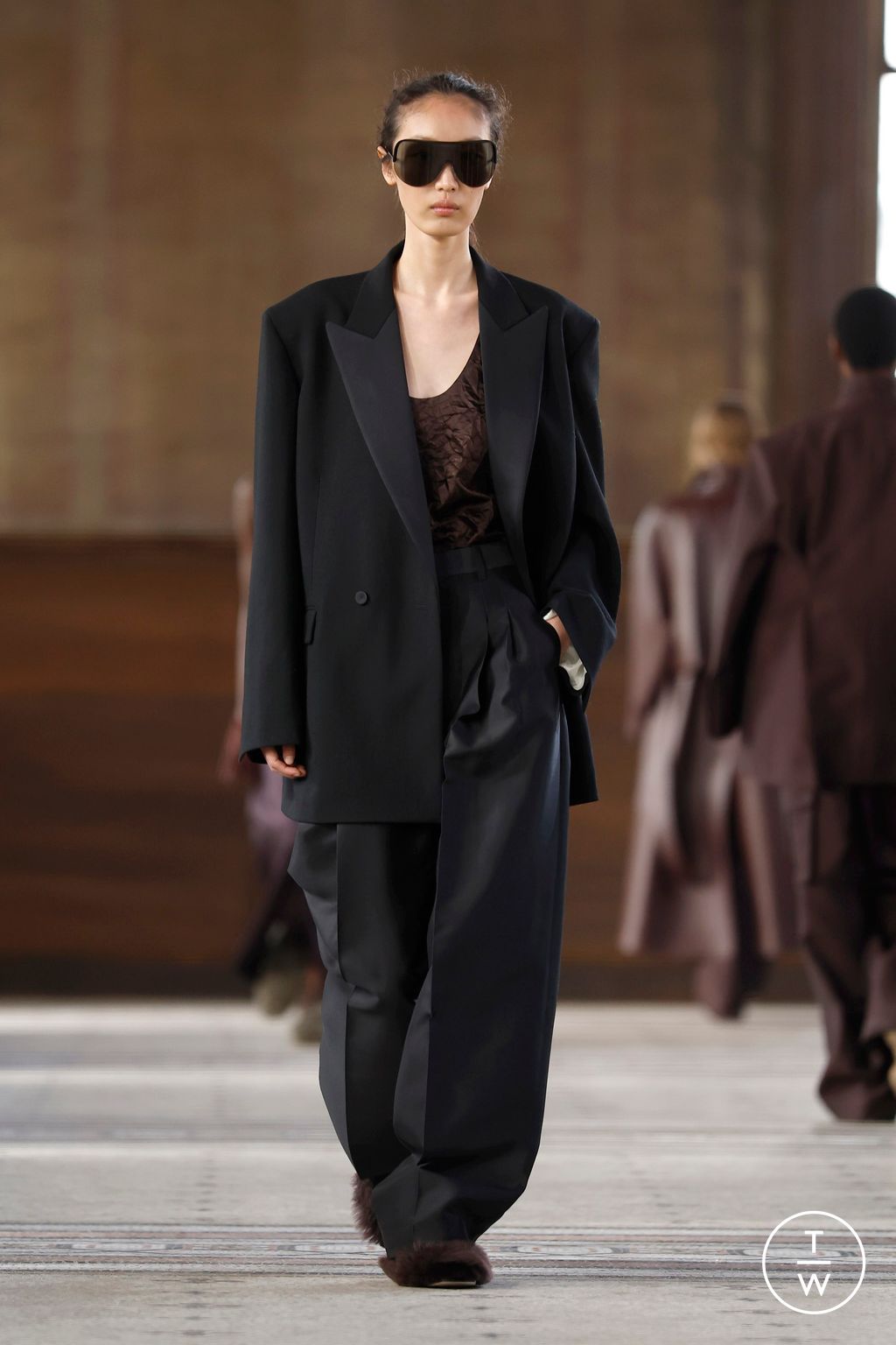 Fashion Week Paris Fall/Winter 2026 look 4 from the Carven collection womenswear