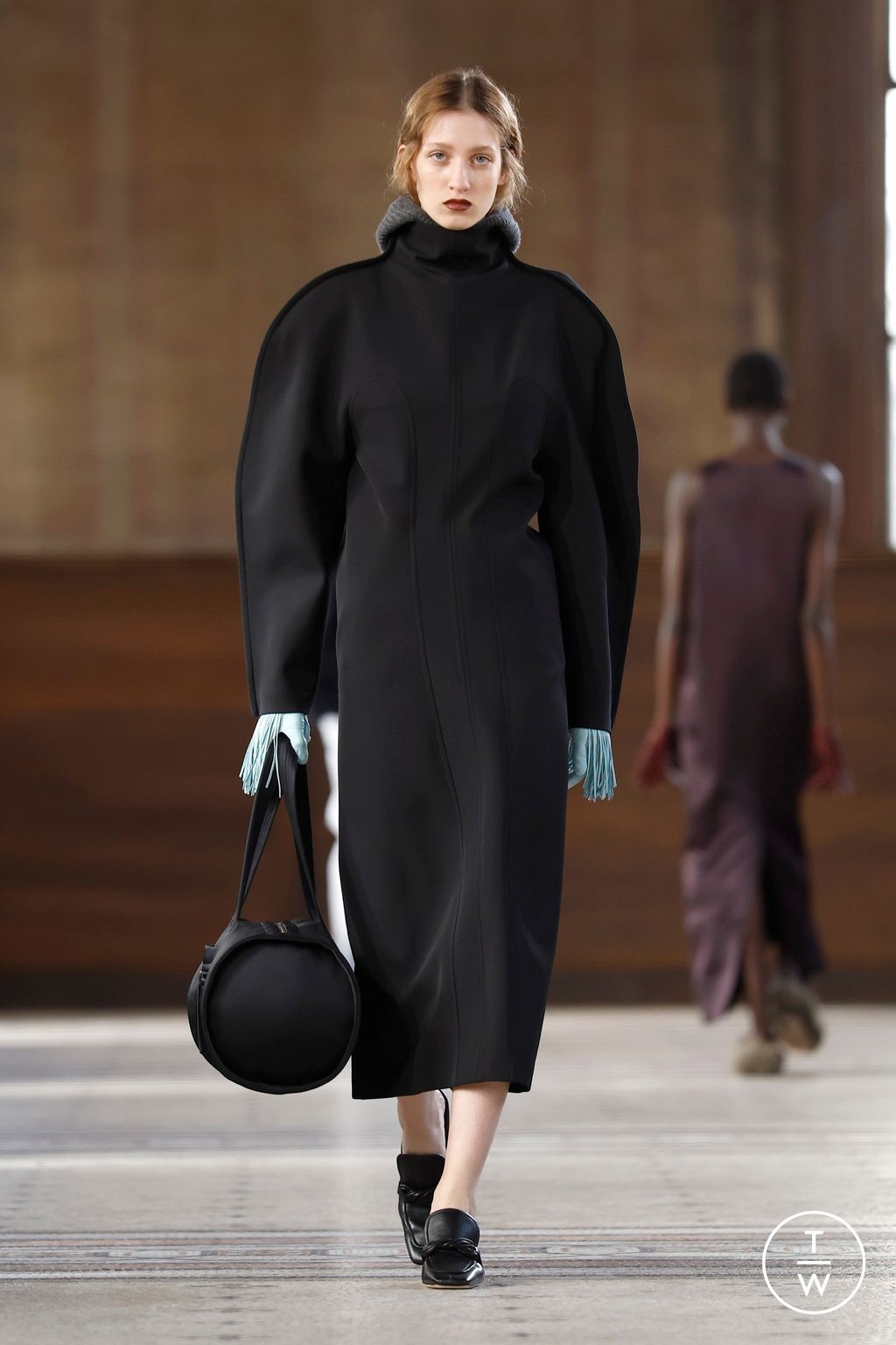 Fashion Week Paris Fall/Winter 2026 look 7 from the Carven collection womenswear