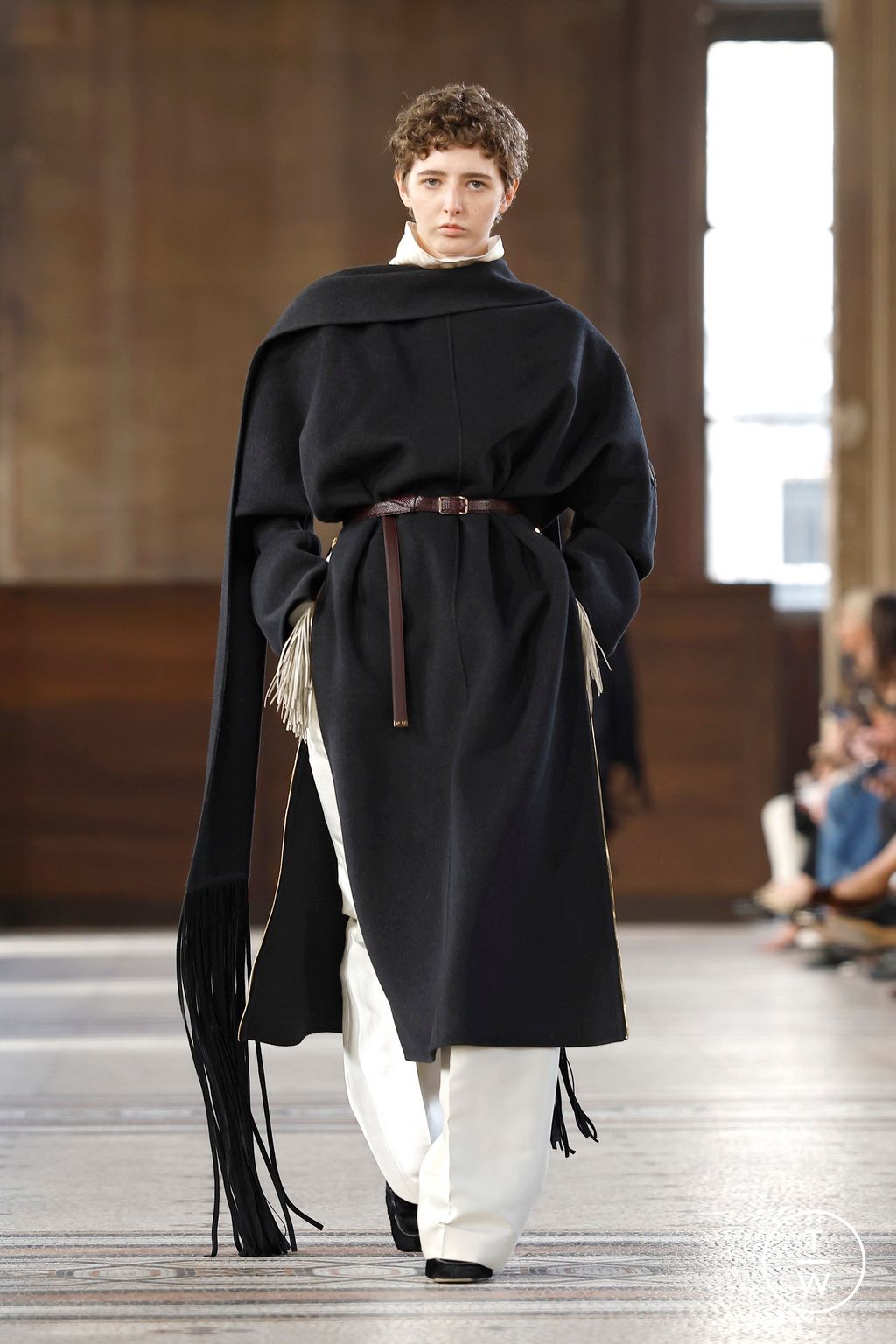 Fashion Week Paris Fall/Winter 2026 look 23 from the Carven collection womenswear