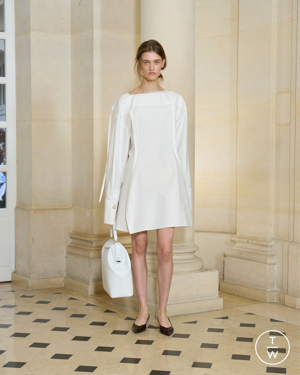 Fashion Week Paris Spring/Summer 2026 look 2 from the Carven collection womenswear