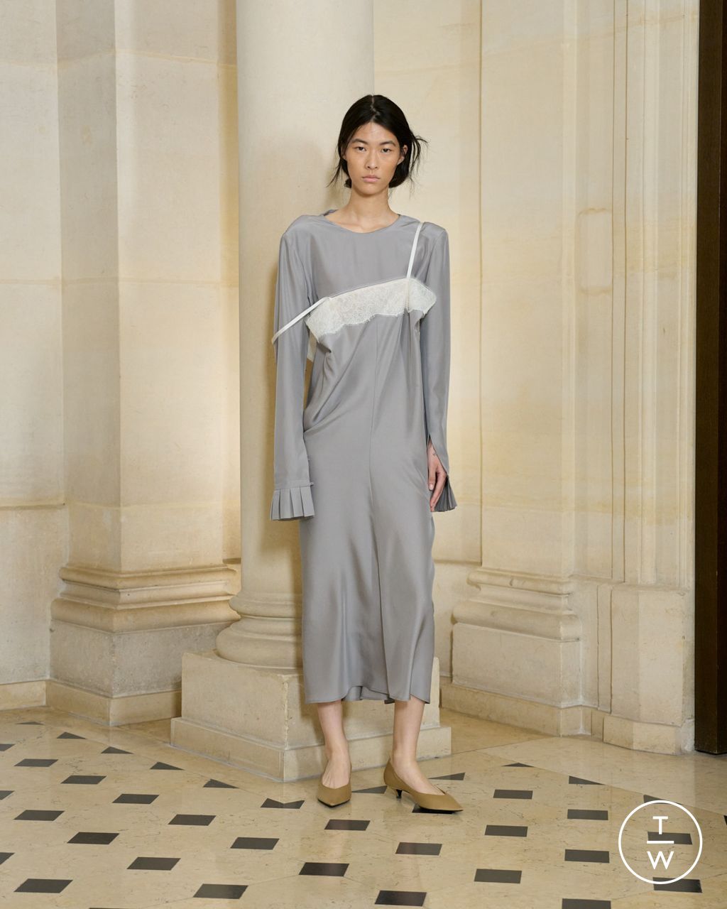 Fashion Week Paris Spring/Summer 2026 look 6 from the Carven collection womenswear