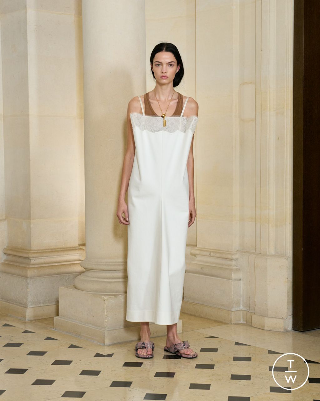 Fashion Week Paris Spring/Summer 2026 look 20 from the Carven collection womenswear