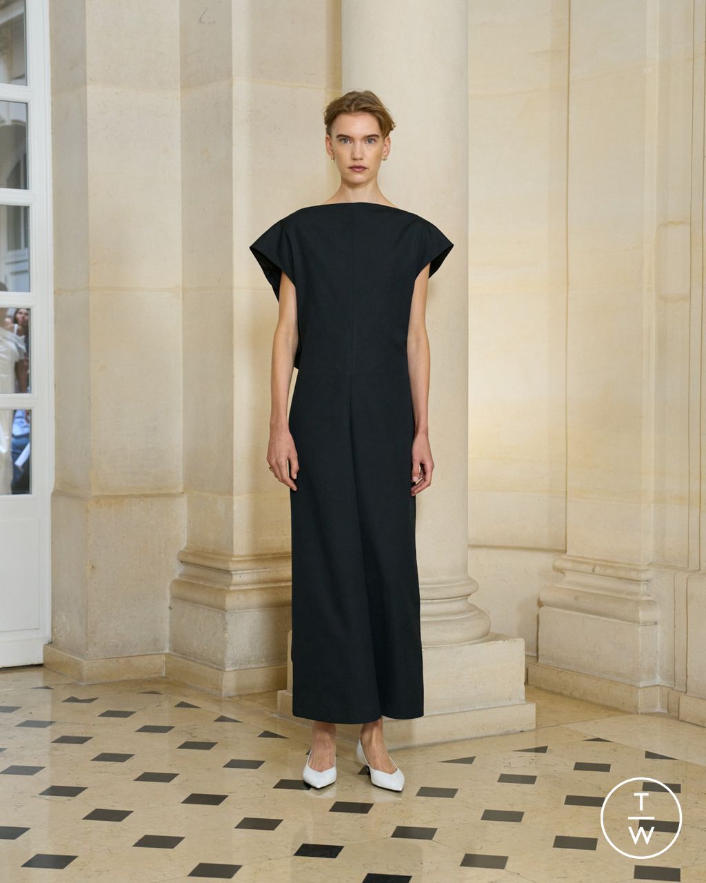 Fashion Week Paris Spring/Summer 2026 look 28 from the Carven collection womenswear