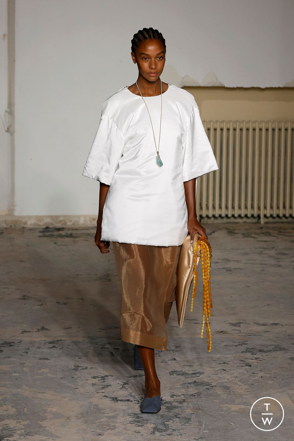 Fashion Week Paris Spring/Summer 2024 look 21 from the Carven collection 女装
