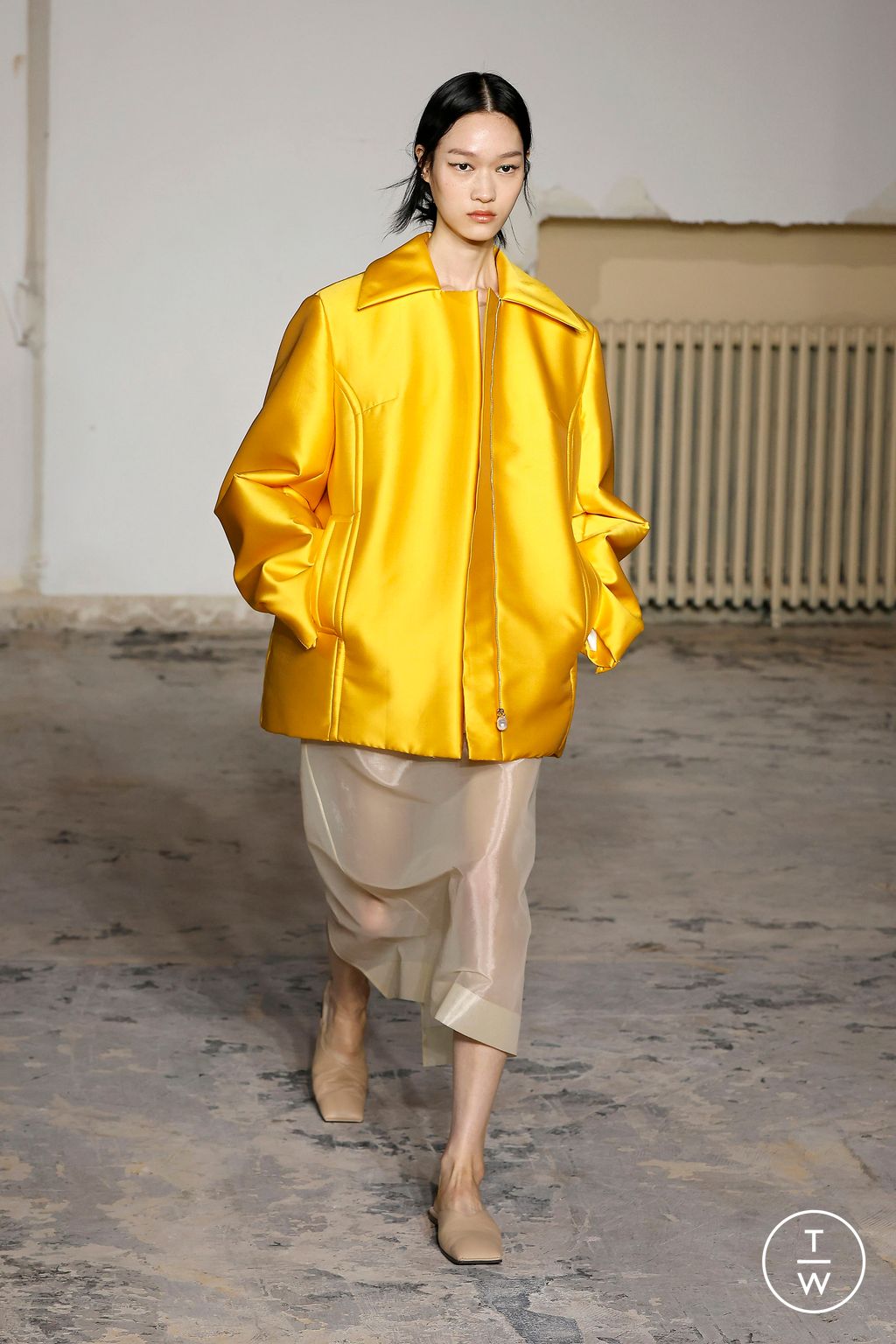 Fashion Week Paris Spring/Summer 2024 look 24 from the Carven collection womenswear
