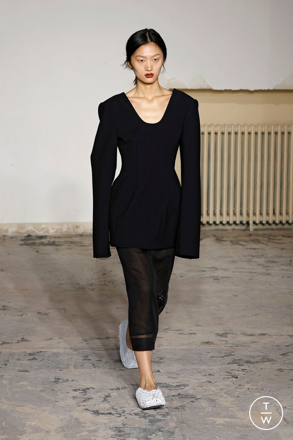 Fashion Week Paris Spring/Summer 2024 look 28 from the Carven collection 女装