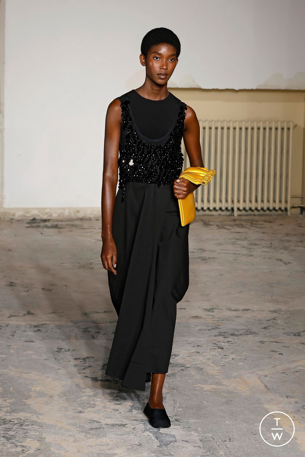 Fashion Week Paris Spring/Summer 2024 look 32 from the Carven collection womenswear