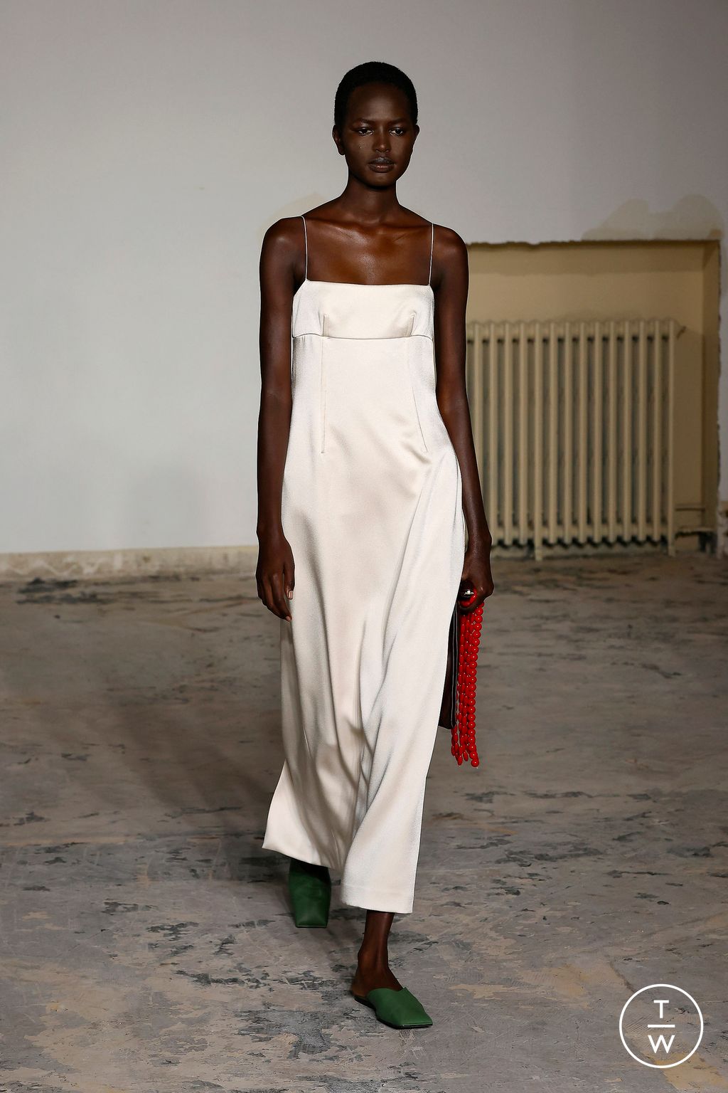 Fashion Week Paris Spring/Summer 2024 look 39 from the Carven collection 女装