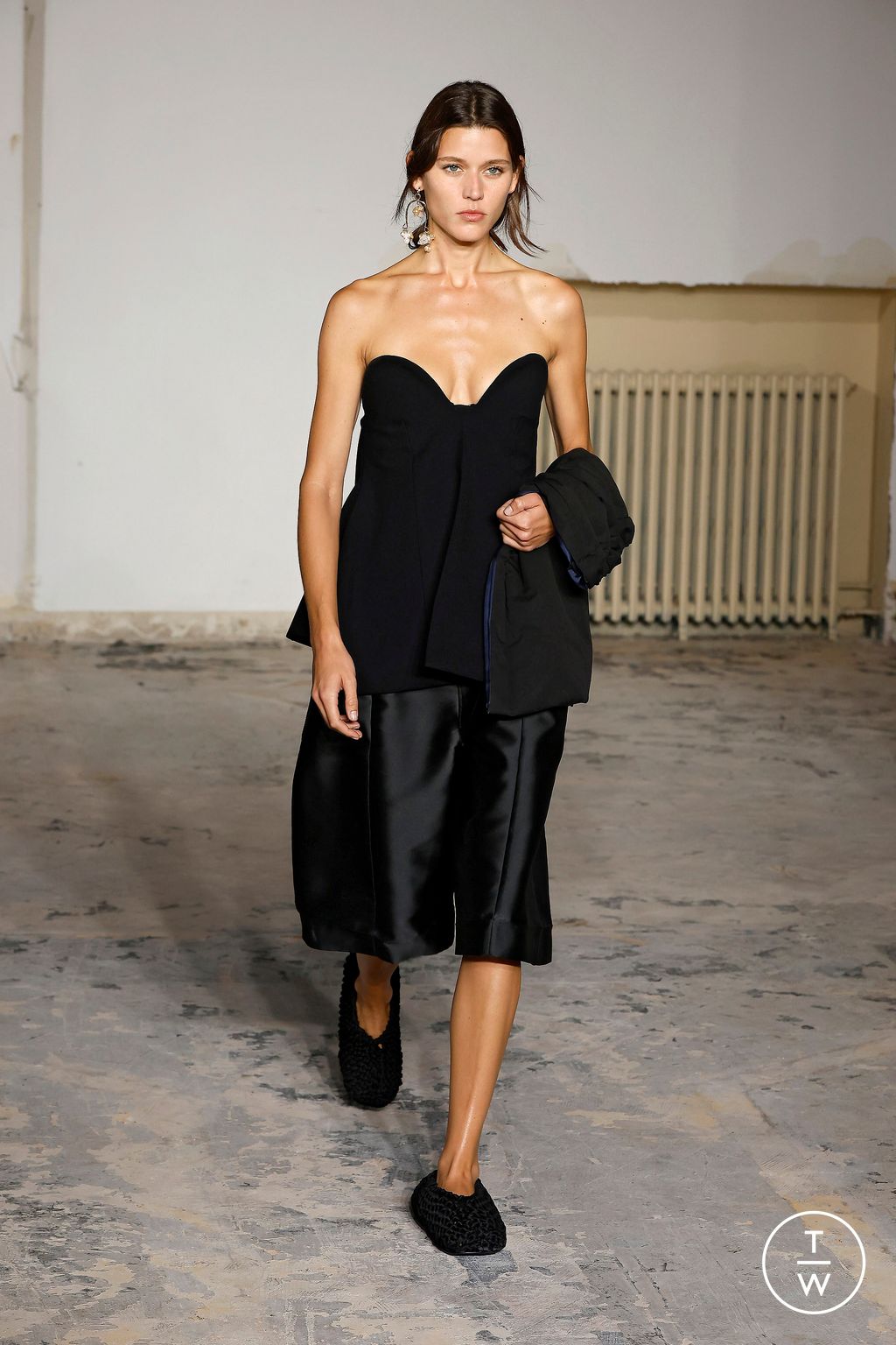 Fashion Week Paris Spring/Summer 2024 look 41 from the Carven collection womenswear