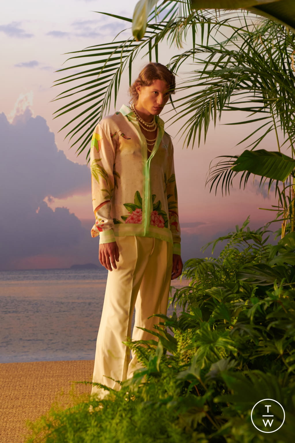 Fashion Week Paris Spring/Summer 2021 look 14 from the Casablanca collection menswear