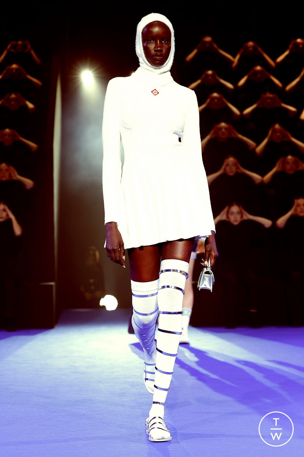 Fashion Week Paris Fall/Winter 2024 look 39 from the Casablanca collection womenswear