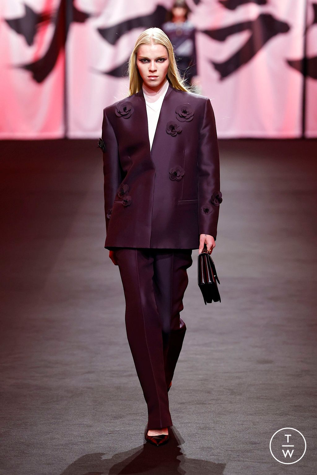 Fashion Week Paris Fall/Winter 2025 look 1 de la collection Casablanca womenswear