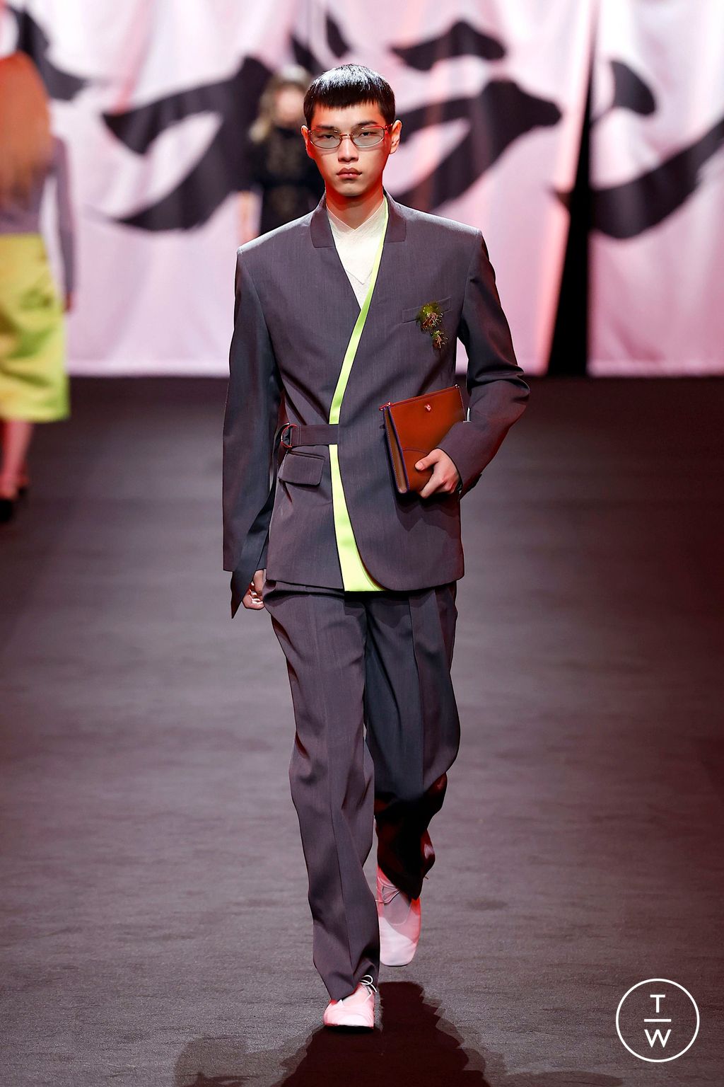 Fashion Week Paris Fall/Winter 2025 look 10 de la collection Casablanca womenswear
