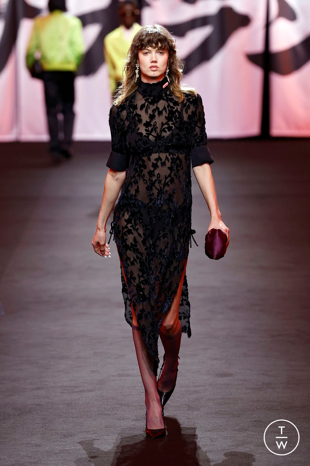 Fashion Week Paris Fall/Winter 2025 look 11 de la collection Casablanca womenswear