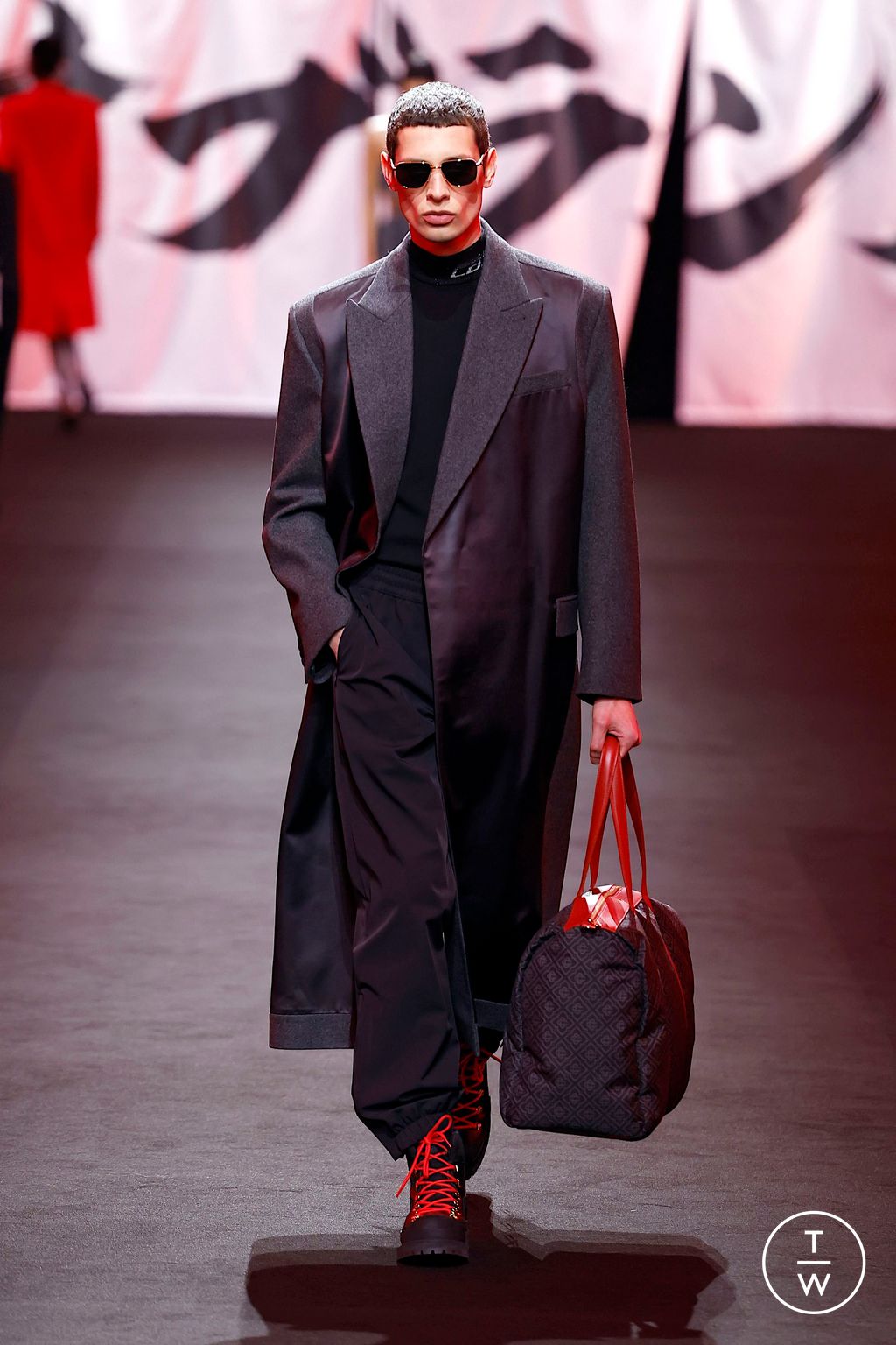 Fashion Week Paris Fall/Winter 2025 look 17 from the Casablanca collection 女装