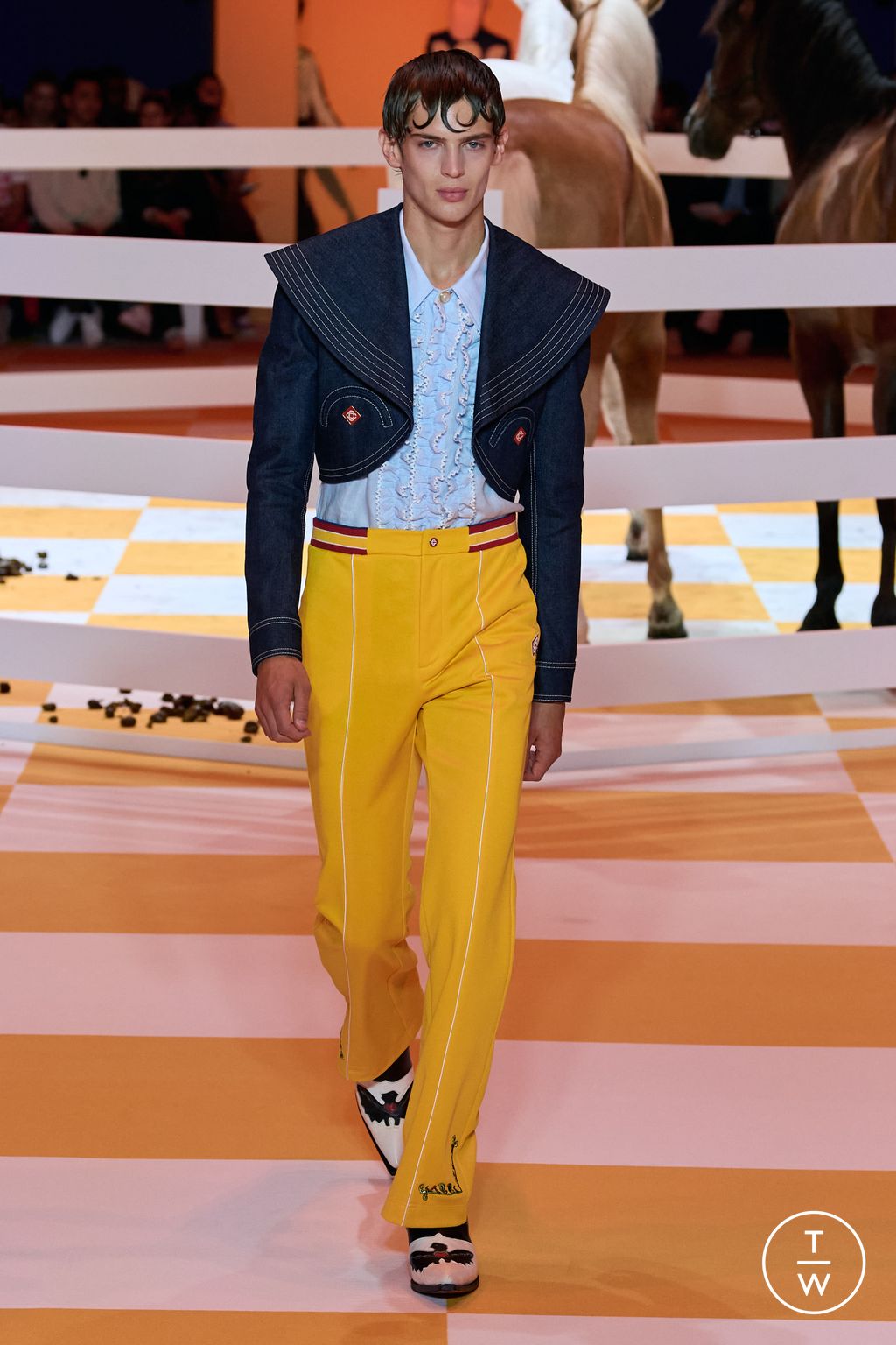 Fashion Week Paris Spring/Summer 2023 look 40 from the Casablanca collection menswear