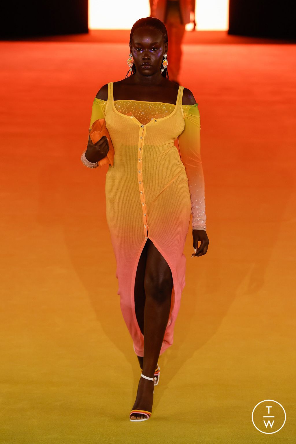 Fashion Week Paris Spring/Summer 2024 look 1 from the Casablanca collection 女装