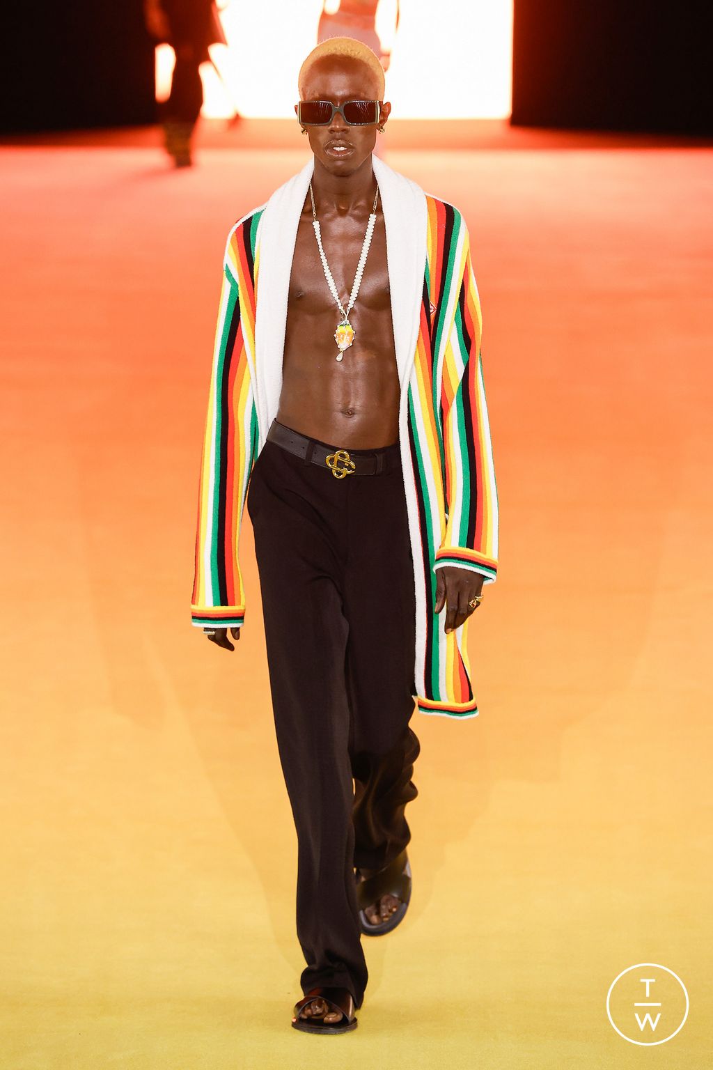 Fashion Week Paris Spring/Summer 2024 look 21 from the Casablanca collection 女装