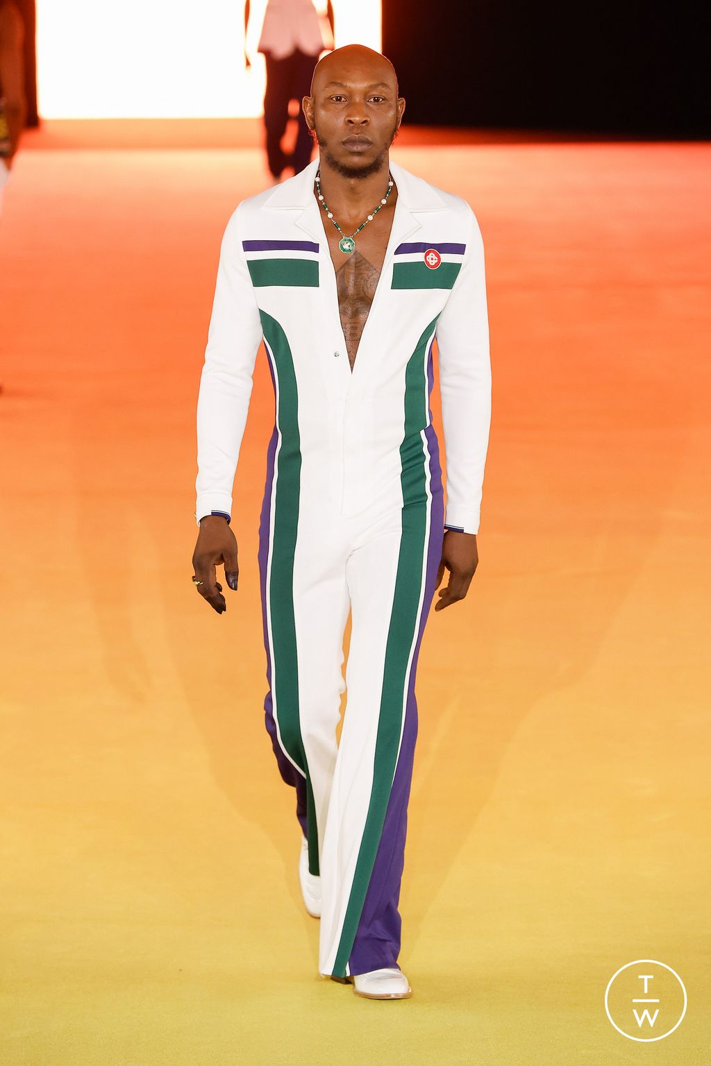 Fashion Week Paris Spring/Summer 2024 look 33 from the Casablanca collection 女装