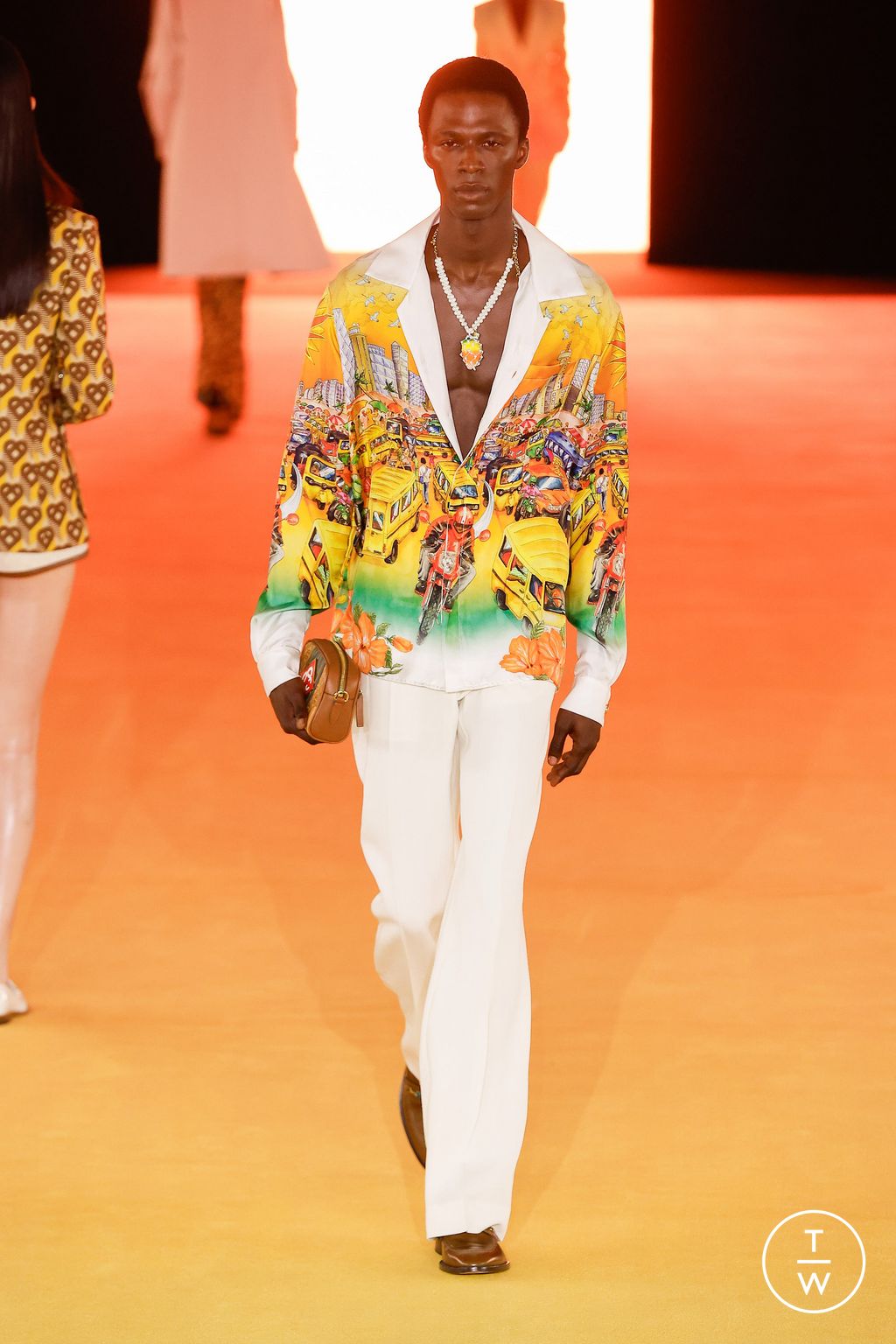 Fashion Week Paris Spring/Summer 2024 look 46 from the Casablanca collection 女装