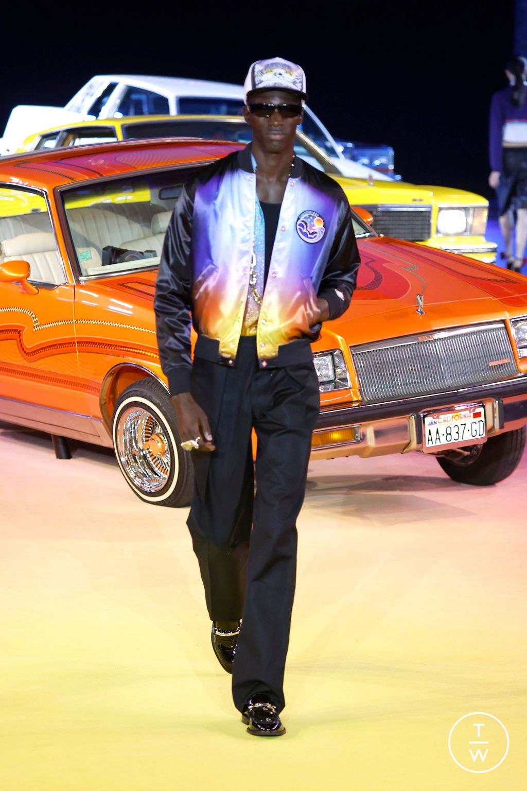 Fashion Week Paris Spring/Summer 2025 look 15 from the Casablanca collection 女装