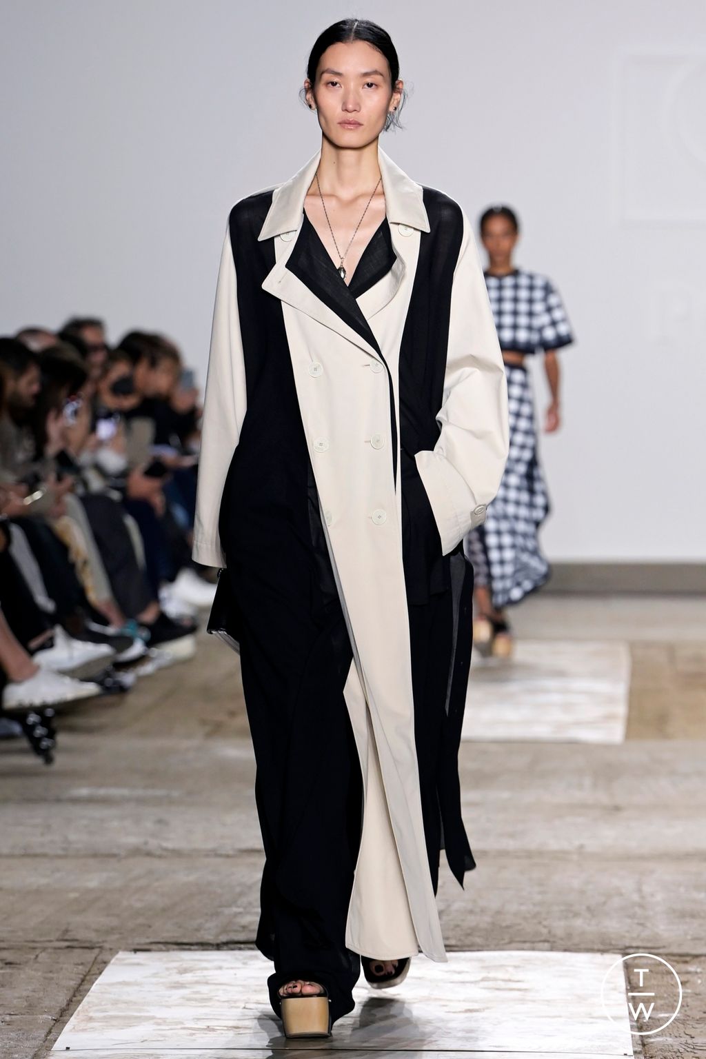 Fashion Week Milan Spring/Summer 2023 look 16 from the Ports 1961 collection womenswear