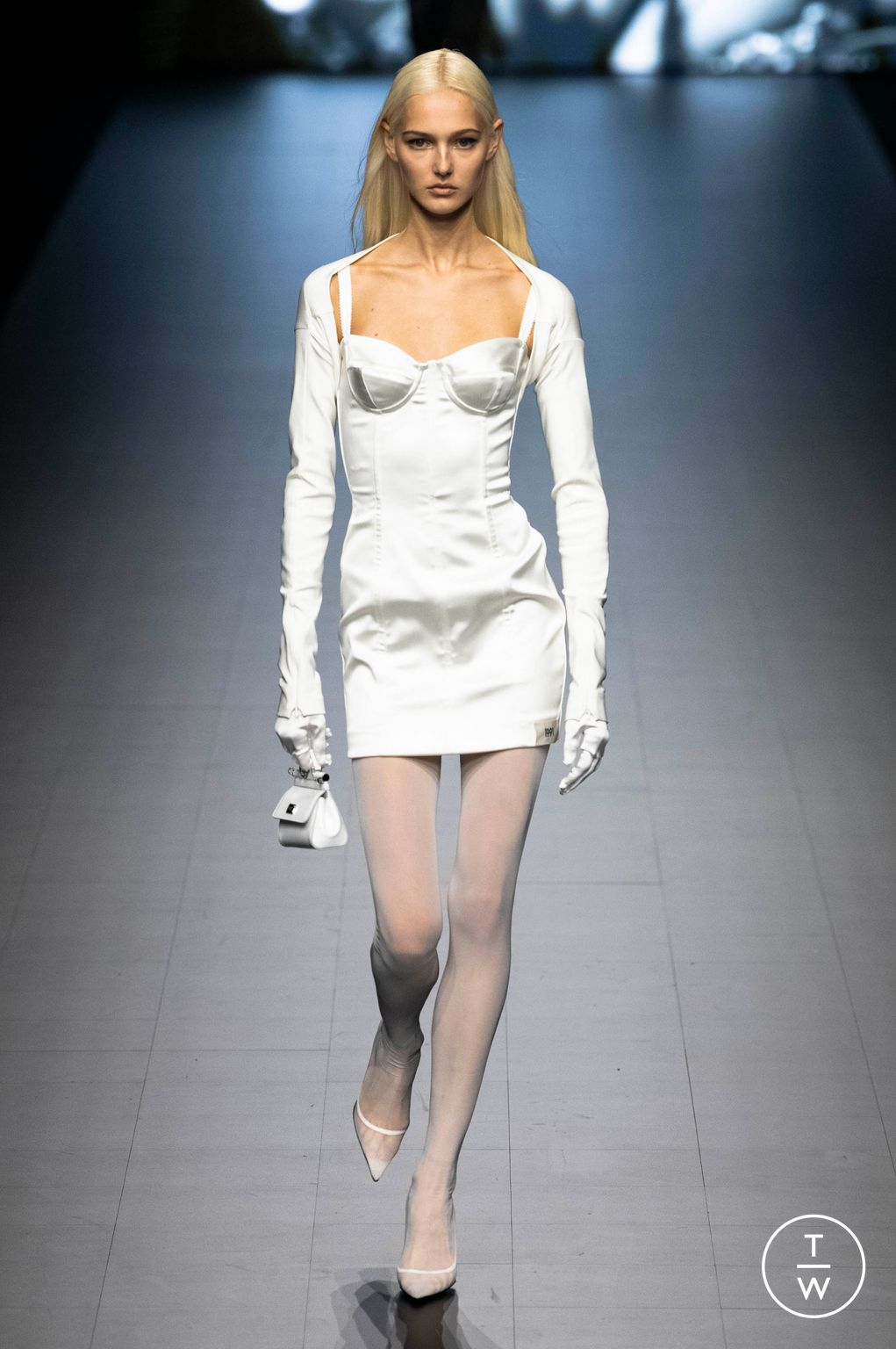 Fashion Week Milan Spring/Summer 2023 look 7 de la collection Dolce & Gabbana womenswear