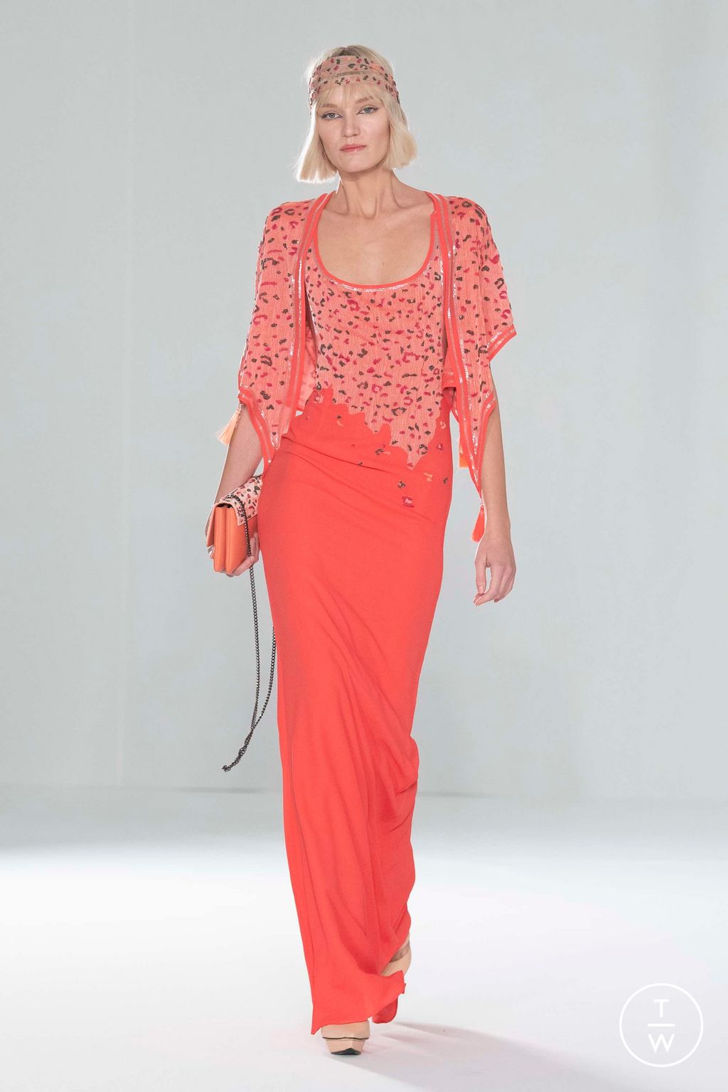 Fashion Week Paris Spring/Summer 2023 look 20 from the Julien Fournié collection couture