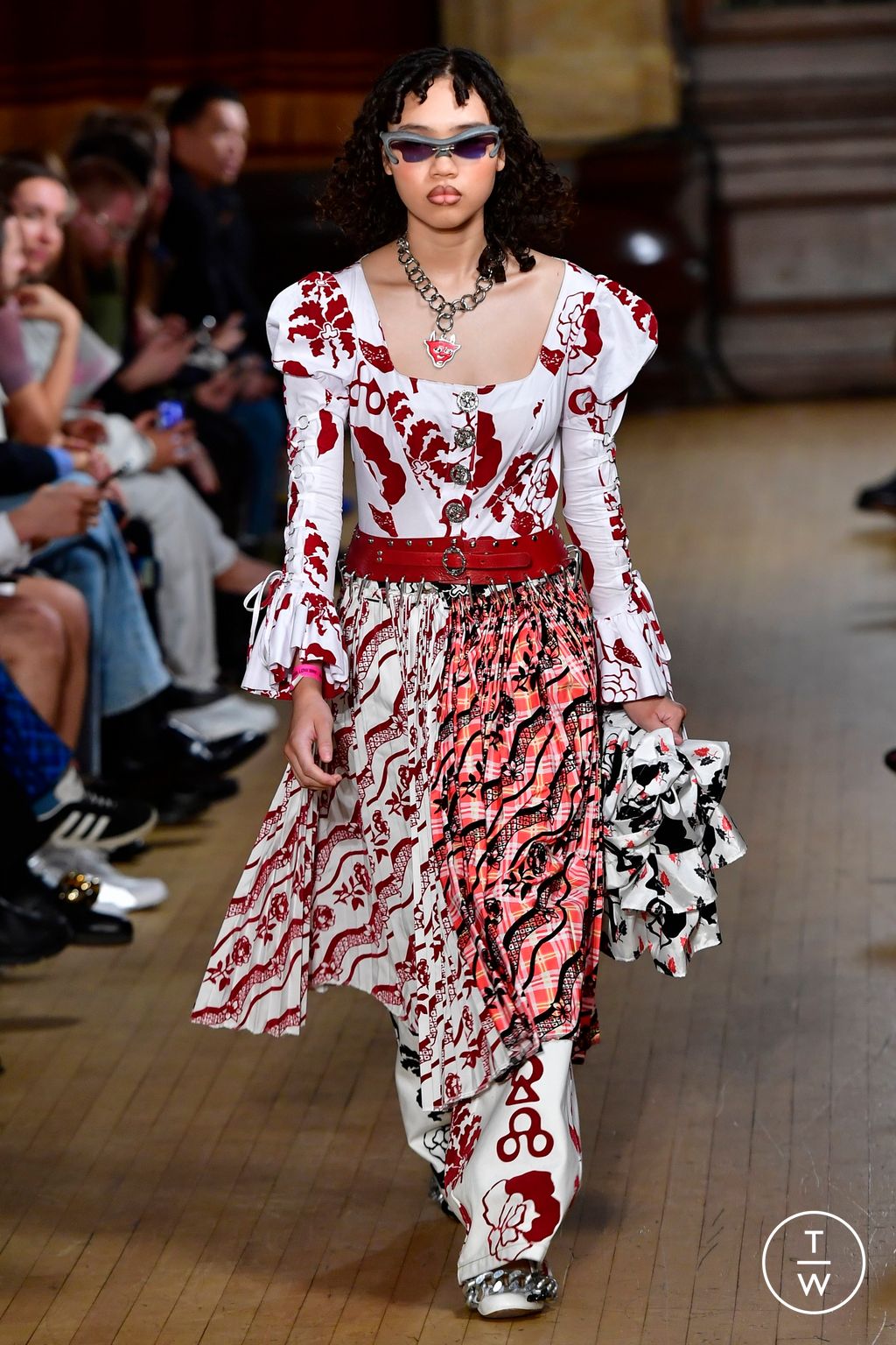 Fashion Week London Spring/Summer 2023 look 14 from the Chopova Lowena collection 女装
