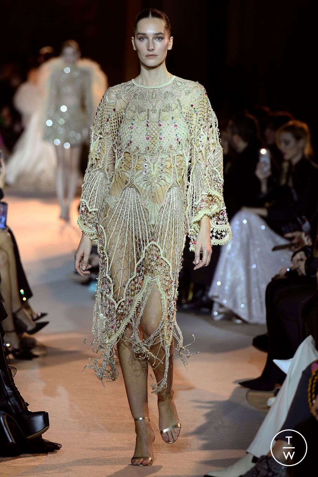Fashion Week Paris Spring/Summer 2023 look 8 de la collection Zuhair Murad couture