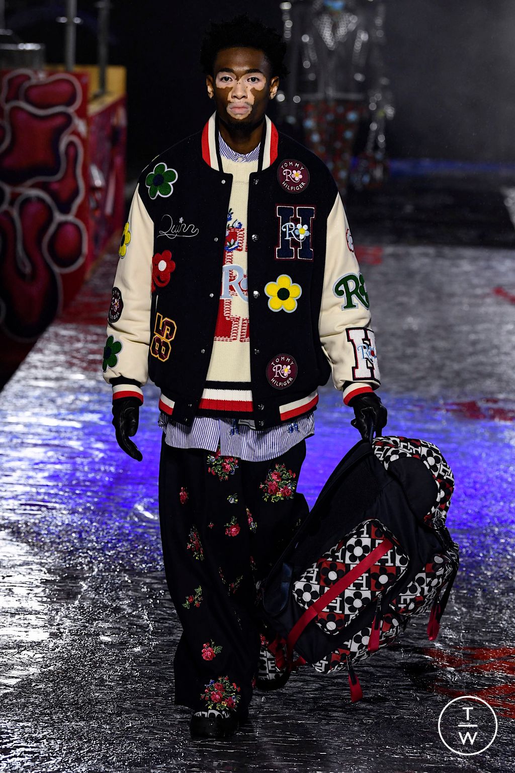 Fashion Week New York Fall/Winter 2022 look 75 from the Tommy Hilfiger collection 女装