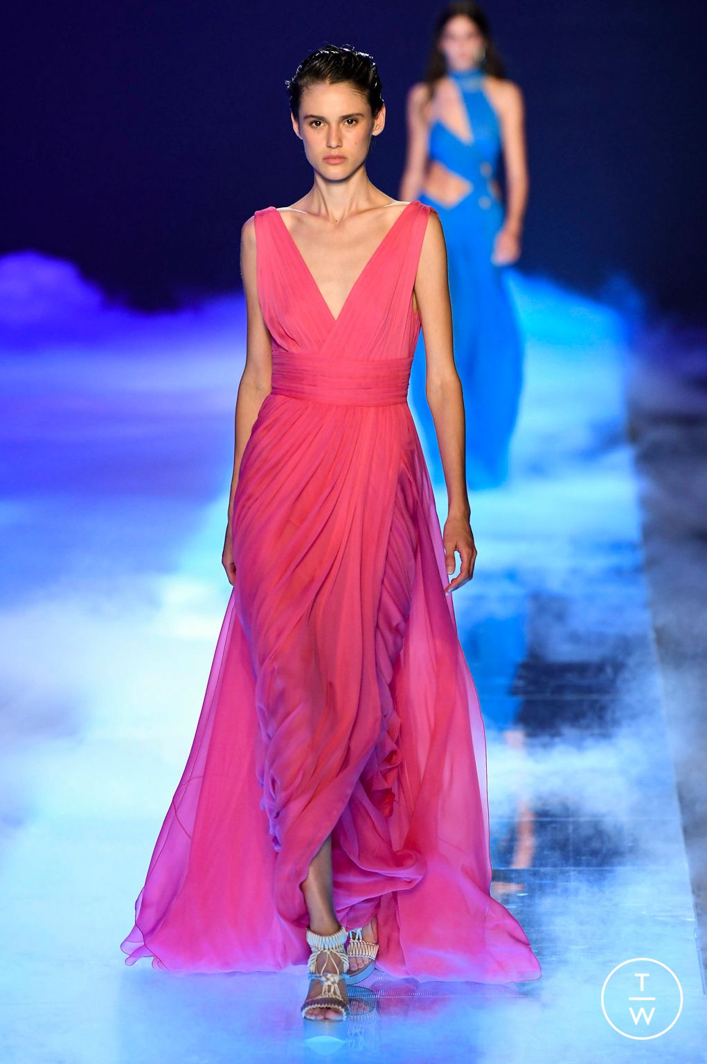 Fashion Week Milan Spring/Summer 2023 look 31 from the Alberta Ferretti collection womenswear