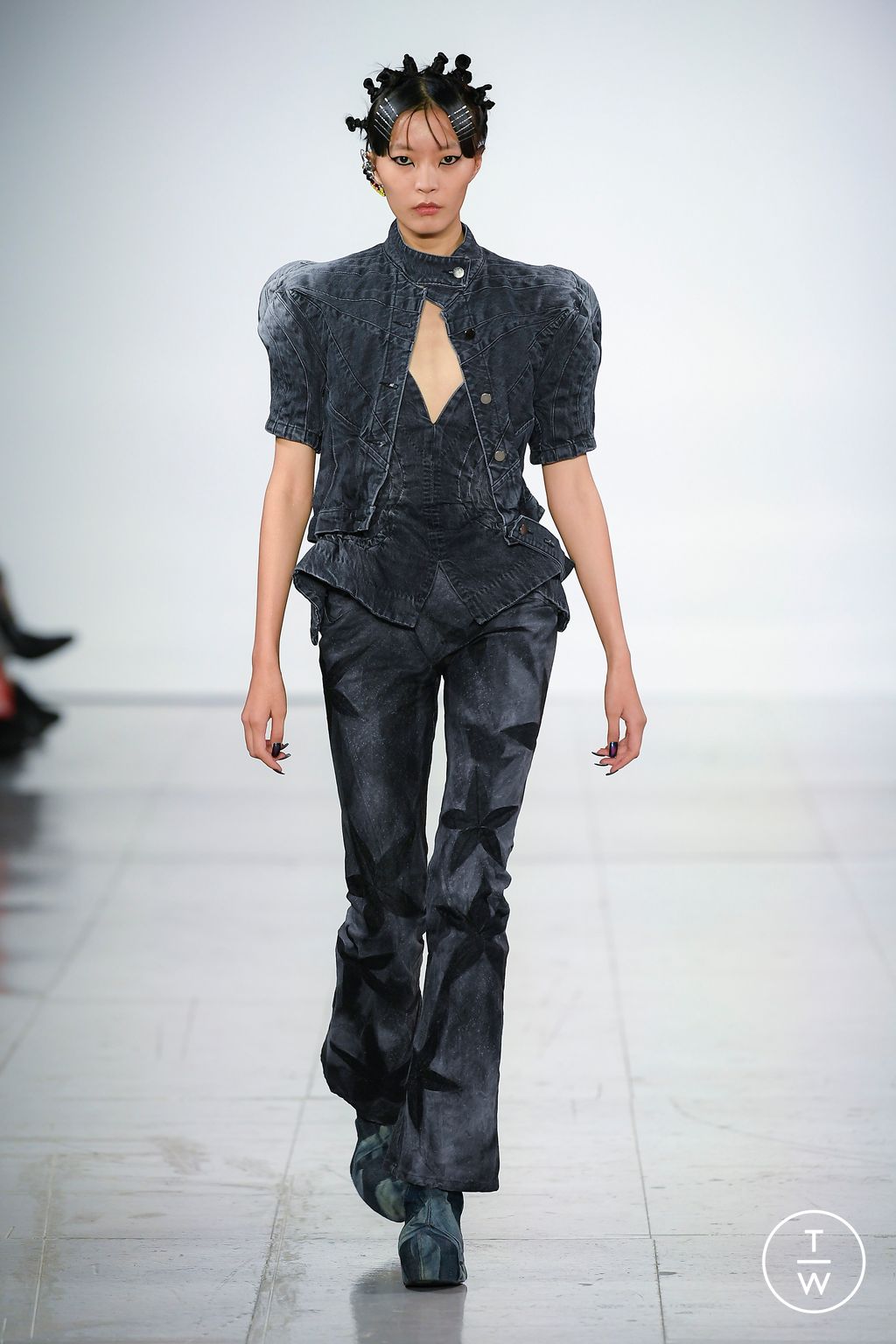 Fashion Week London Spring/Summer 2023 look 4 from the Masha Popova collection womenswear