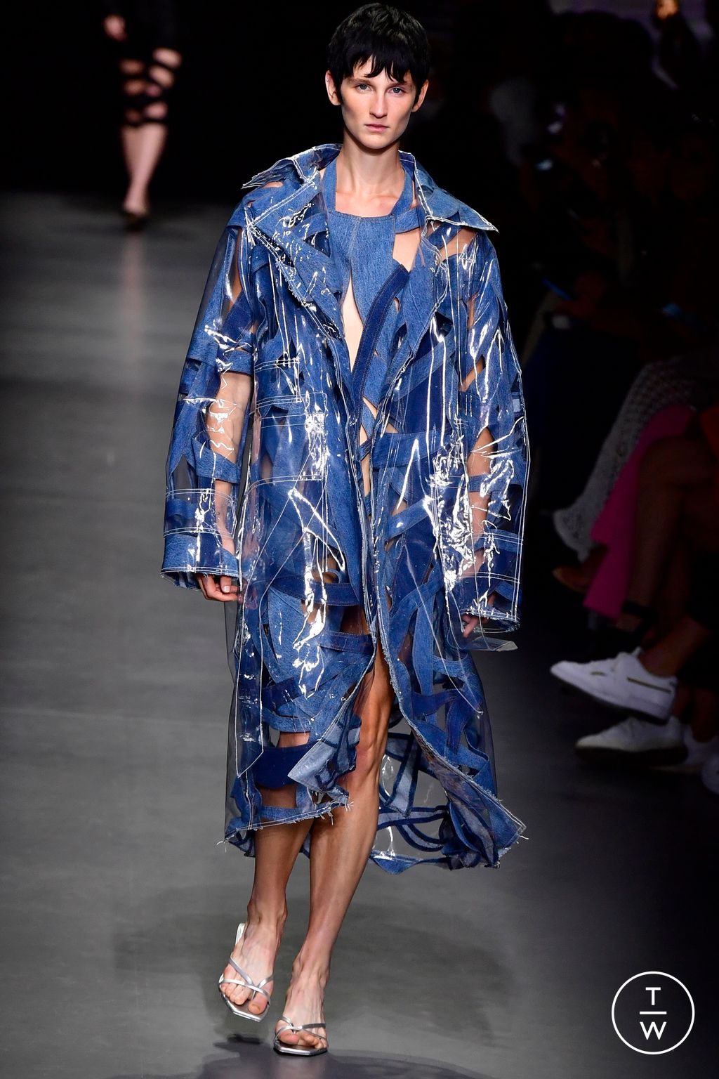 Fashion Week Milan Spring/Summer 2023 look 35 from the BUDAPEST SELECT collection 女装