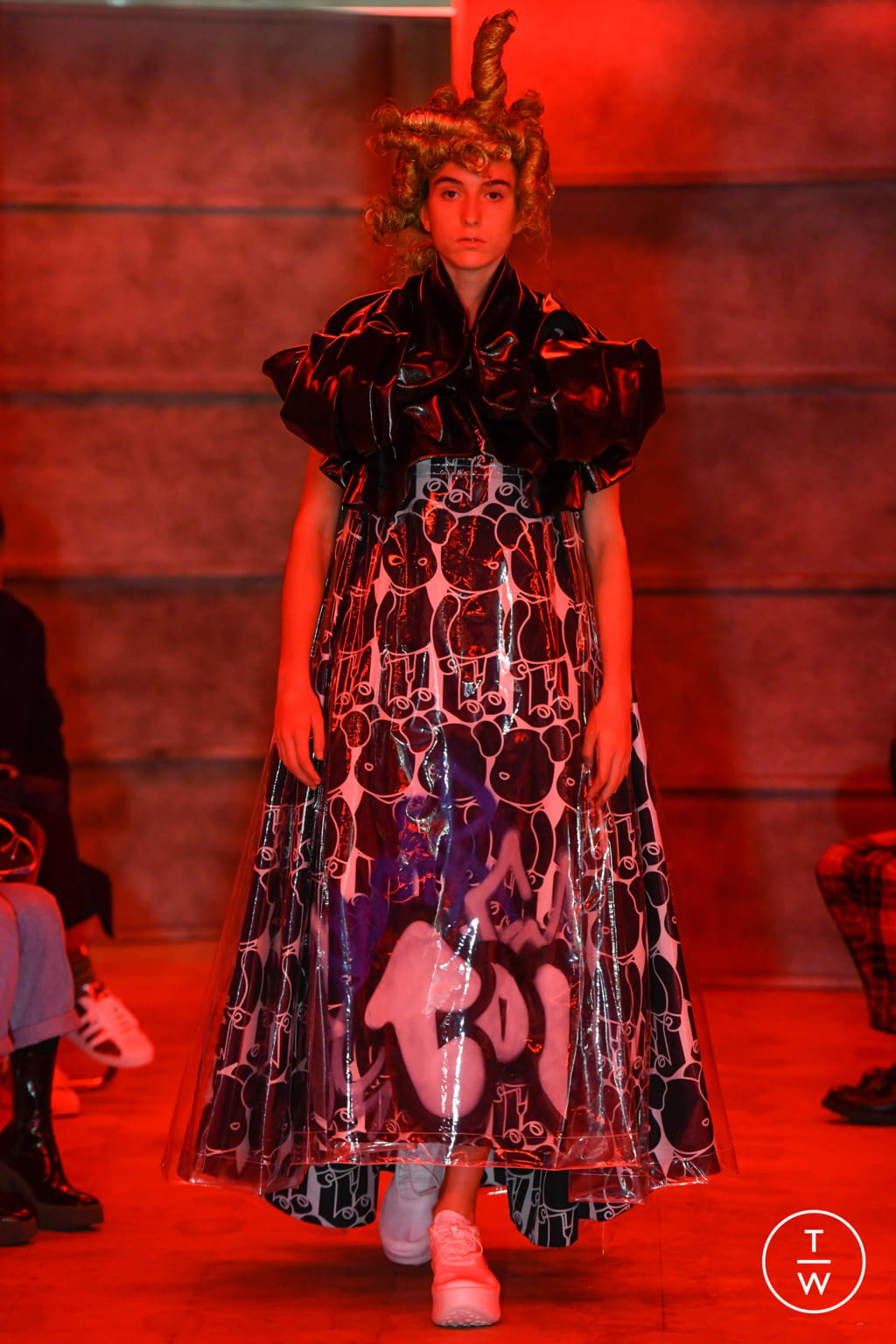 Fashion Week Paris Spring/Summer 2021 look 5 from the Comme des Garçons collection womenswear