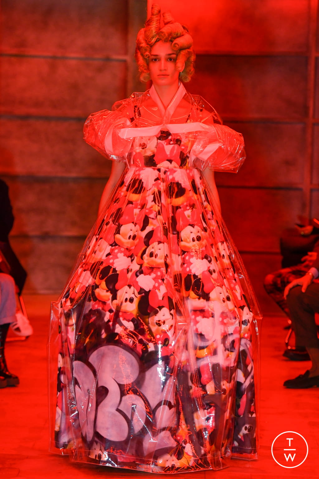 Fashion Week Paris Spring/Summer 2021 look 18 from the Comme des Garçons collection 女装