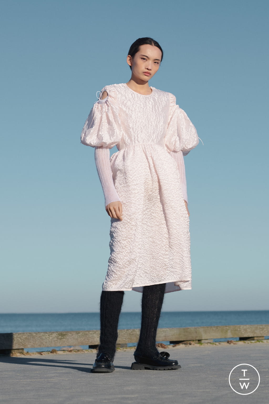 Fashion Week Paris Fall/Winter 2021 look 30 de la collection Cecilie Bahnsen womenswear