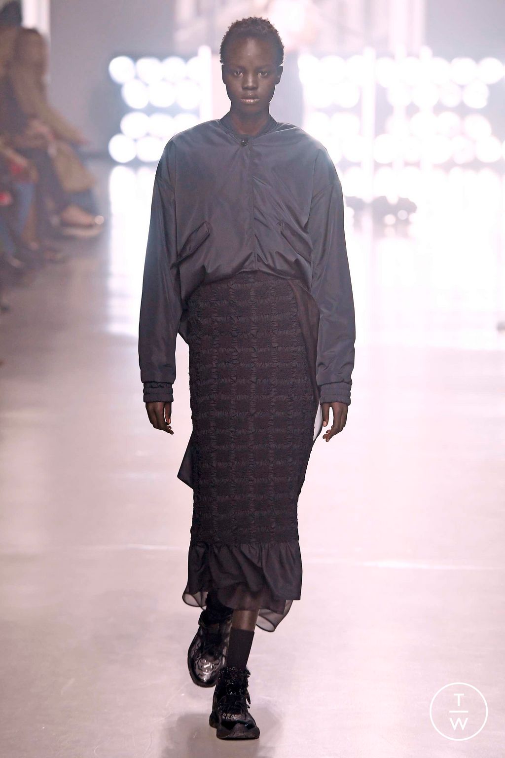 Fashion Week Paris Fall/Winter 2023 look 6 de la collection Cecilie Bahnsen womenswear