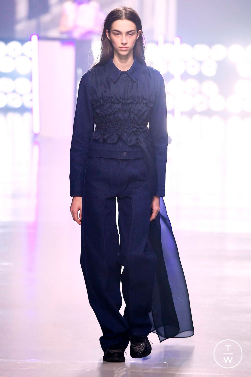 Fashion Week Paris Fall/Winter 2023 look 12 de la collection Cecilie Bahnsen womenswear