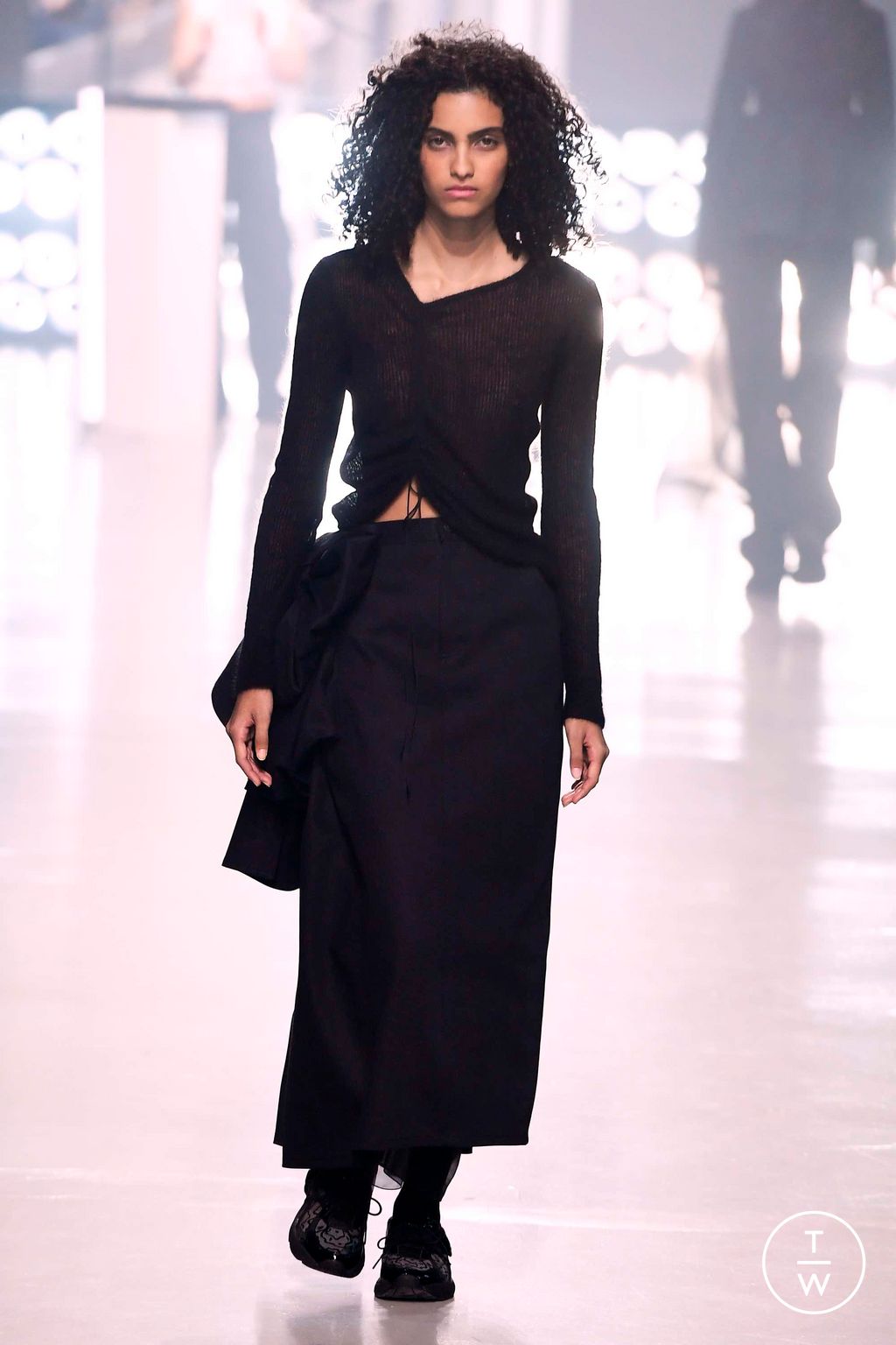 Fashion Week Paris Fall/Winter 2023 look 15 de la collection Cecilie Bahnsen womenswear