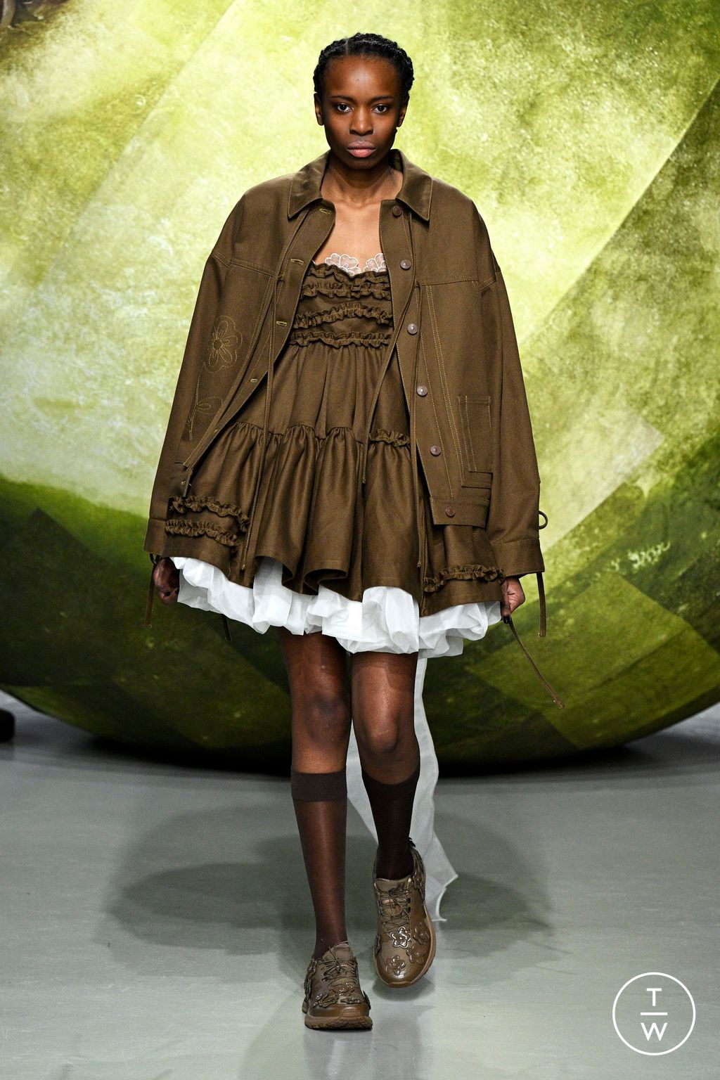 Fashion Week Paris Fall/Winter 2024 look 22 de la collection Cecilie Bahnsen womenswear