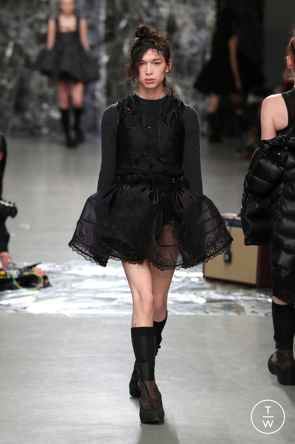 Fashion Week Paris Fall/Winter 2025 look 20 from the Cecilie Bahnsen collection womenswear