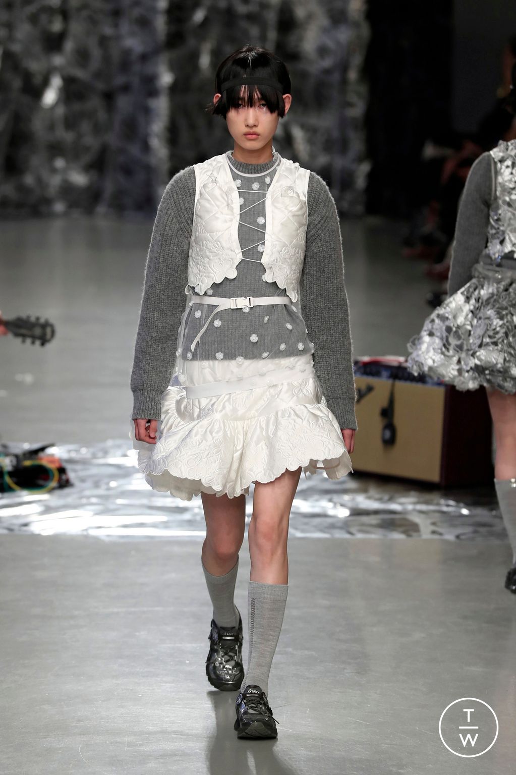Fashion Week Paris Fall/Winter 2025 look 25 from the Cecilie Bahnsen collection womenswear