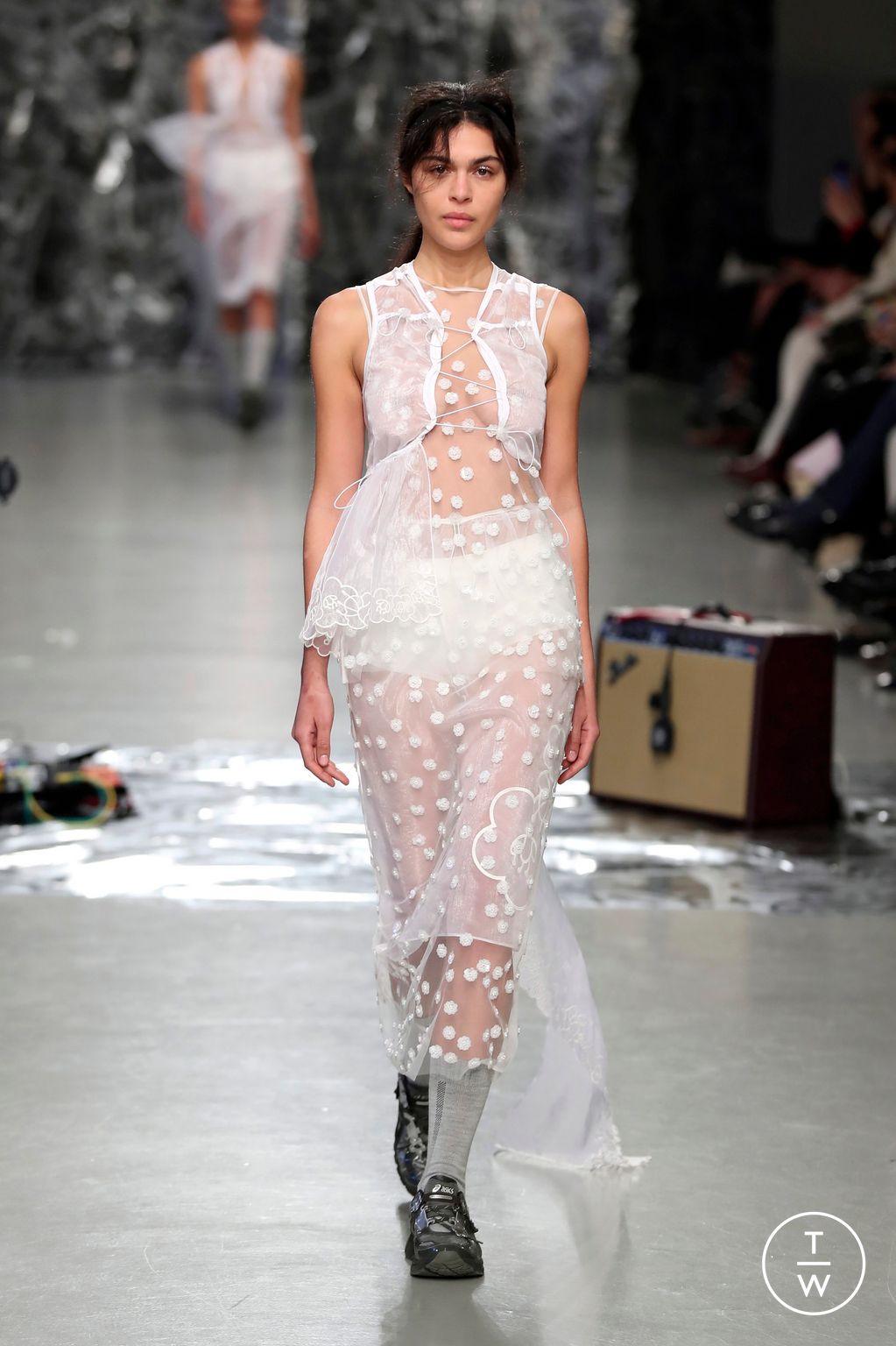 Fashion Week Paris Fall/Winter 2025 look 29 from the Cecilie Bahnsen collection womenswear